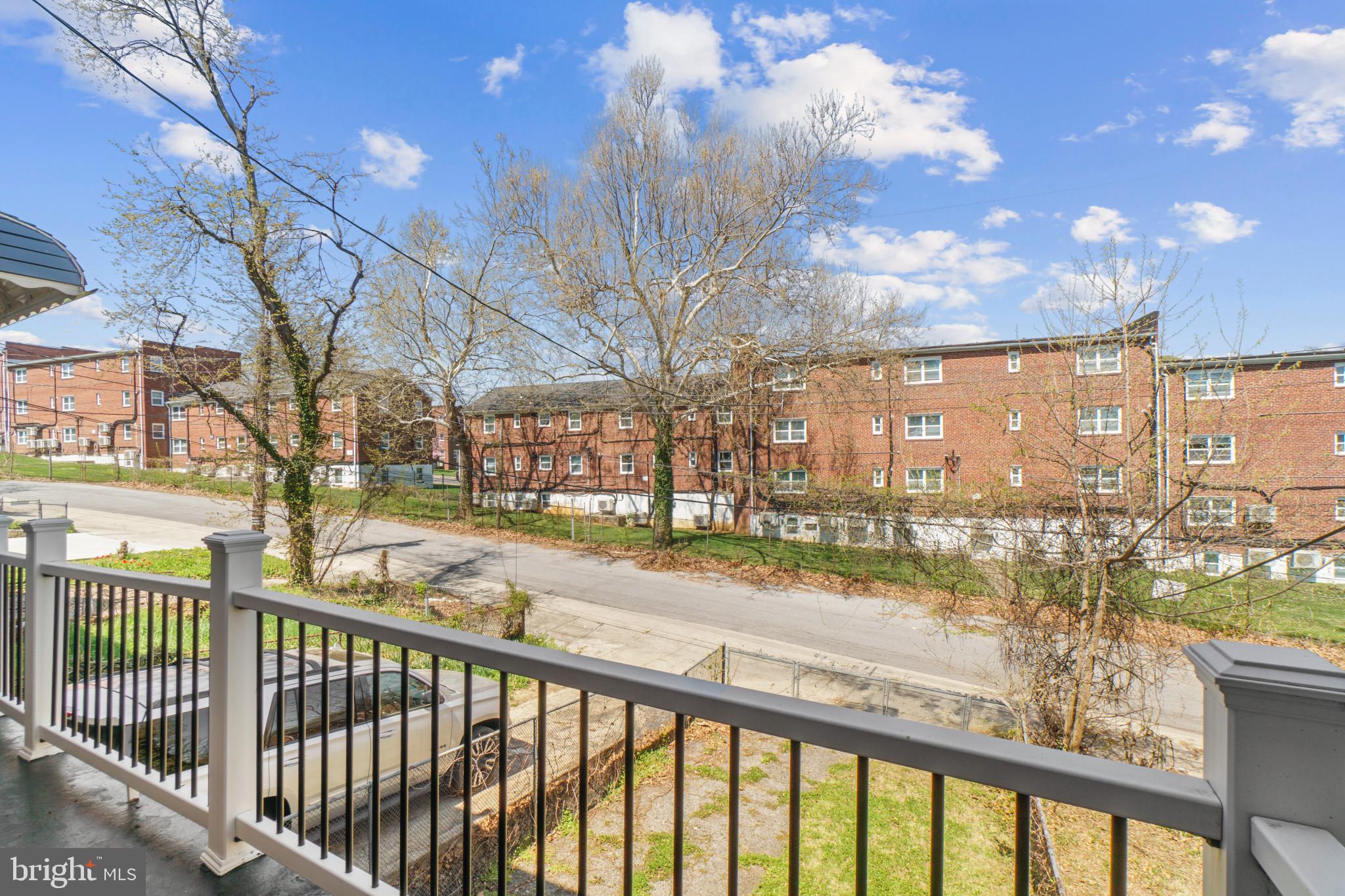 PEN LUCY - Residential