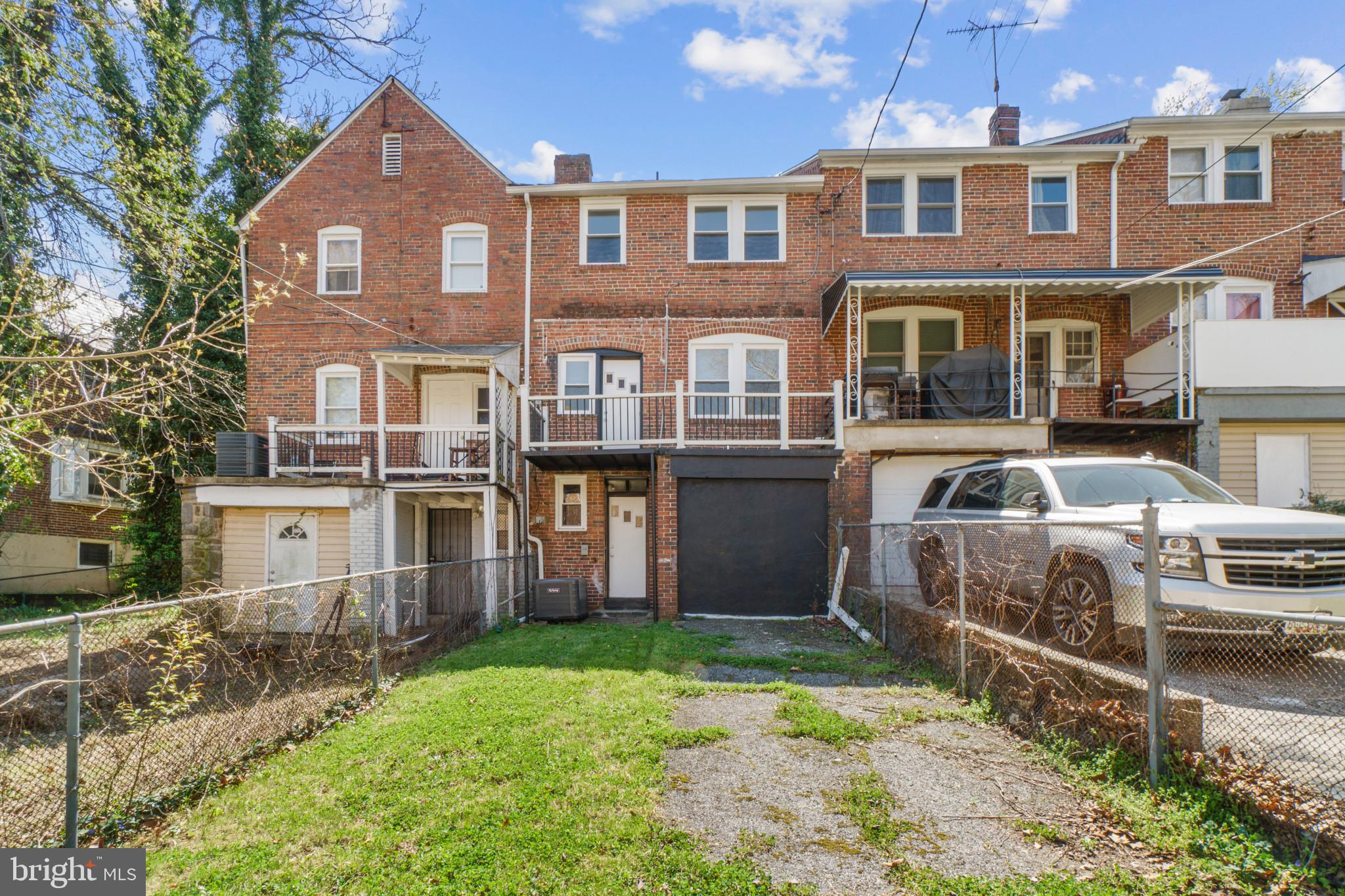 PEN LUCY - Residential