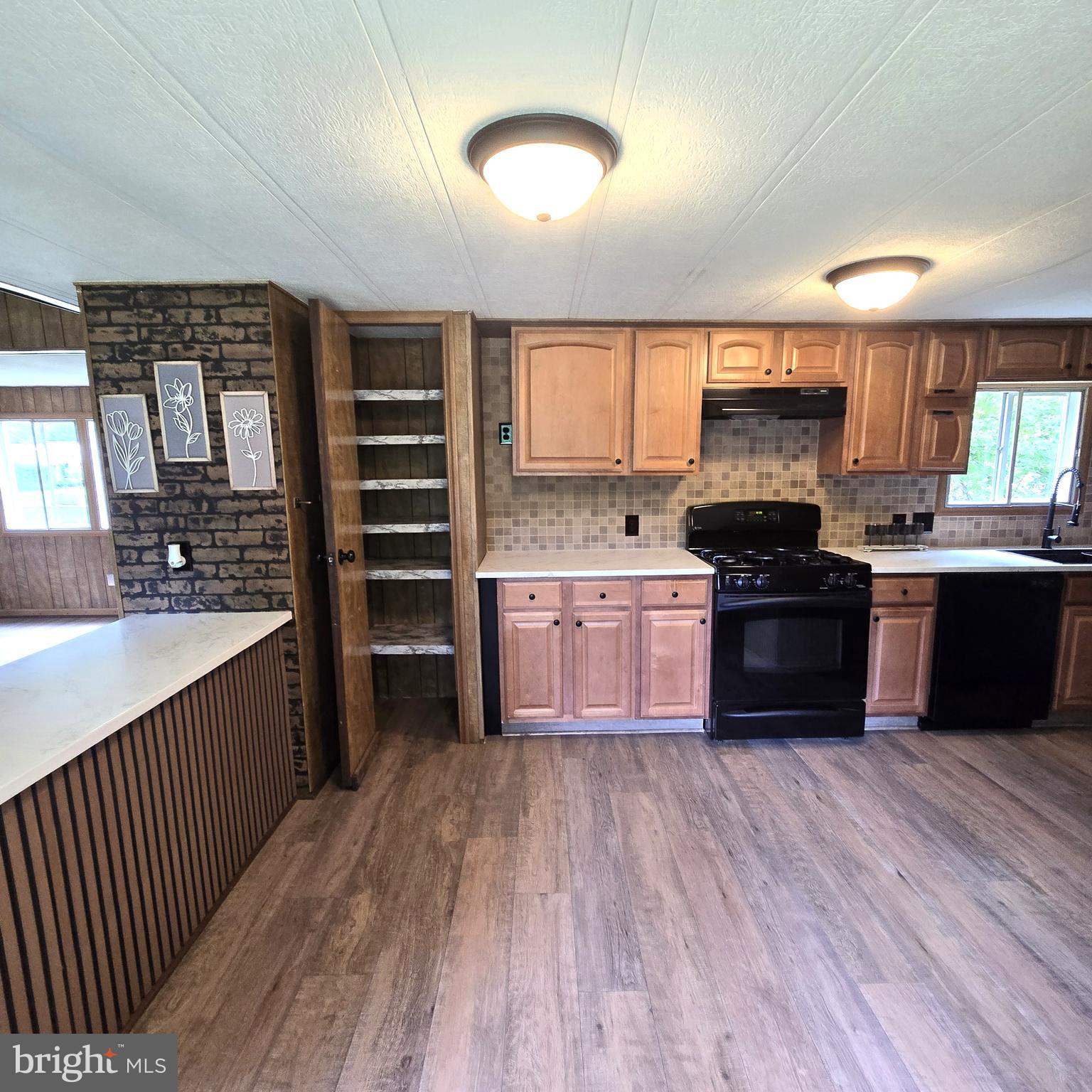 185 HUNT DRIVE