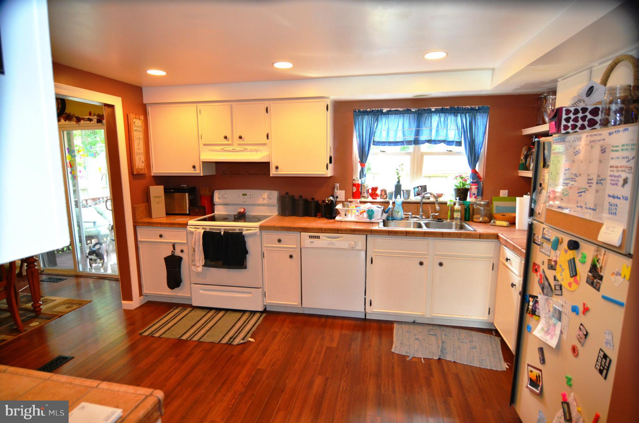 WHITE OAK VILLAGE SUB - Residential