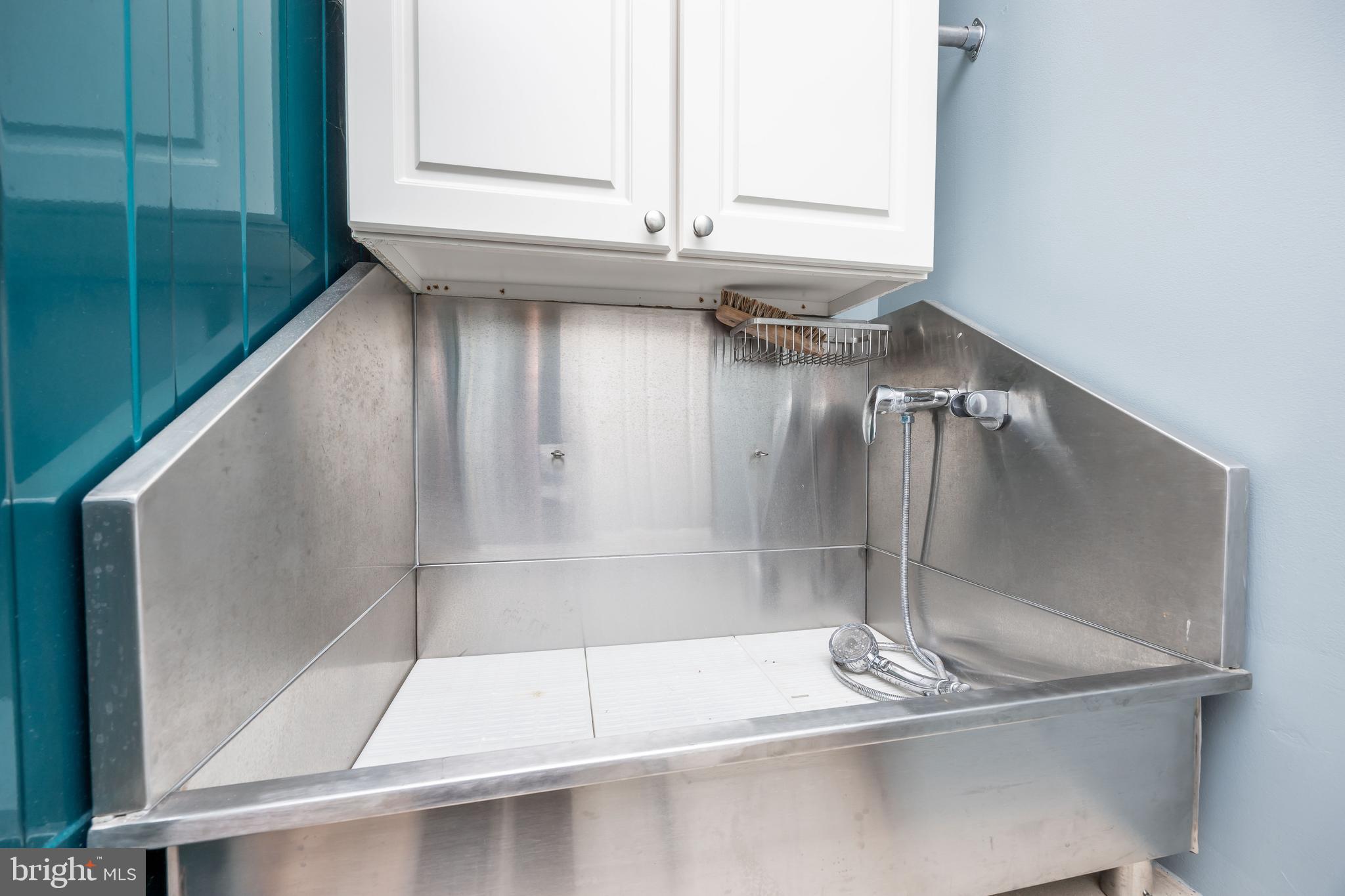 WALNUT HILL - Residential