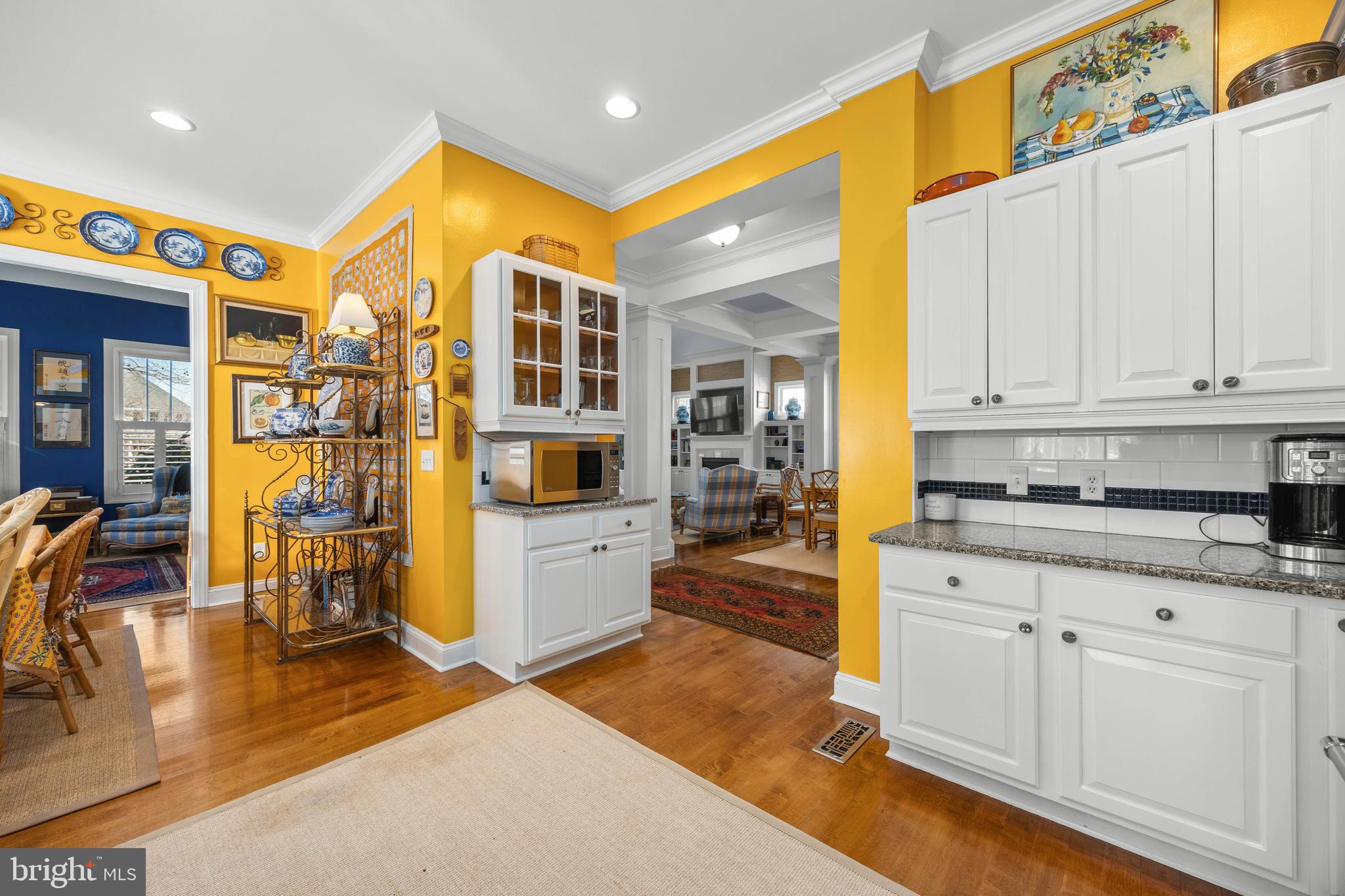 WALNUT HILL - Residential