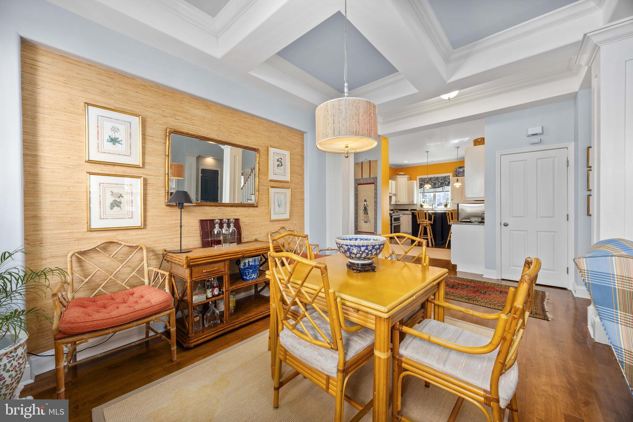 WALNUT HILL - Residential