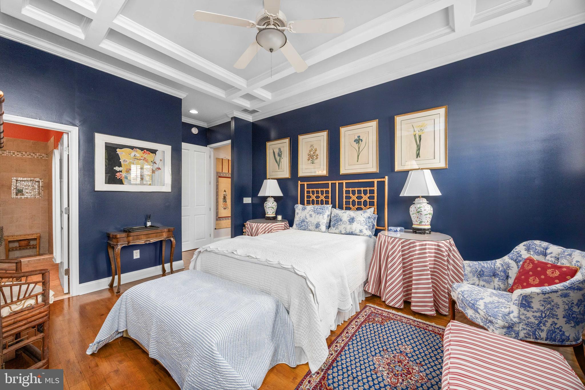 WALNUT HILL - Residential