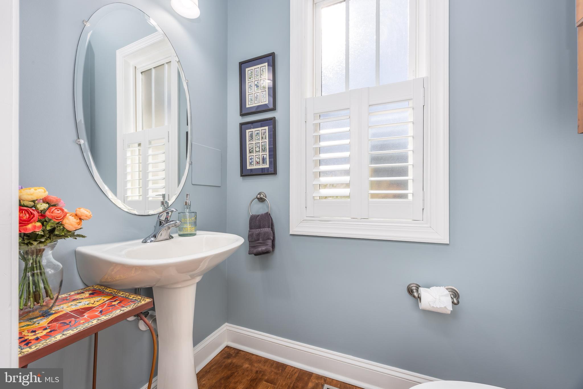 WALNUT HILL - Residential