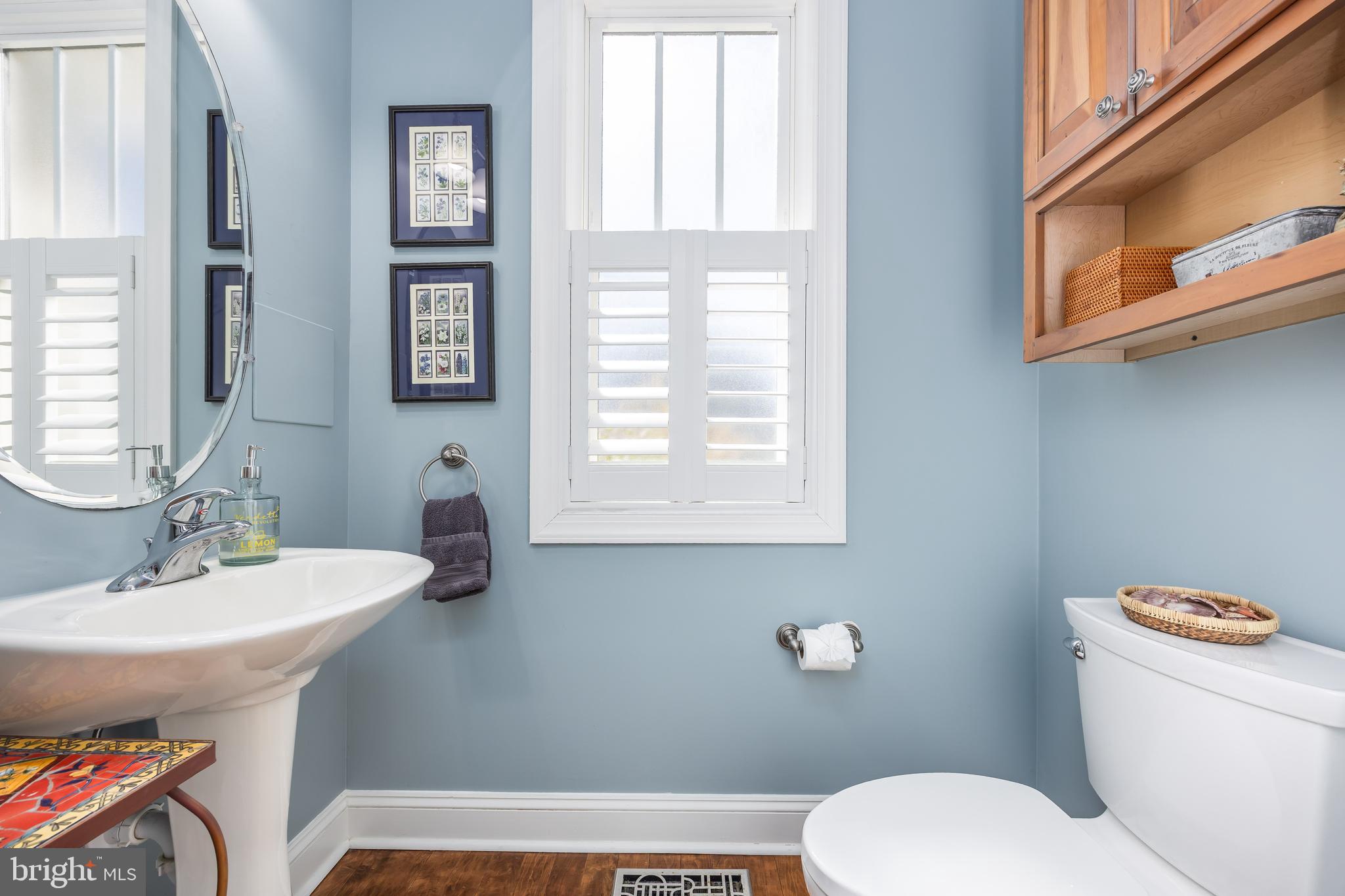 WALNUT HILL - Residential