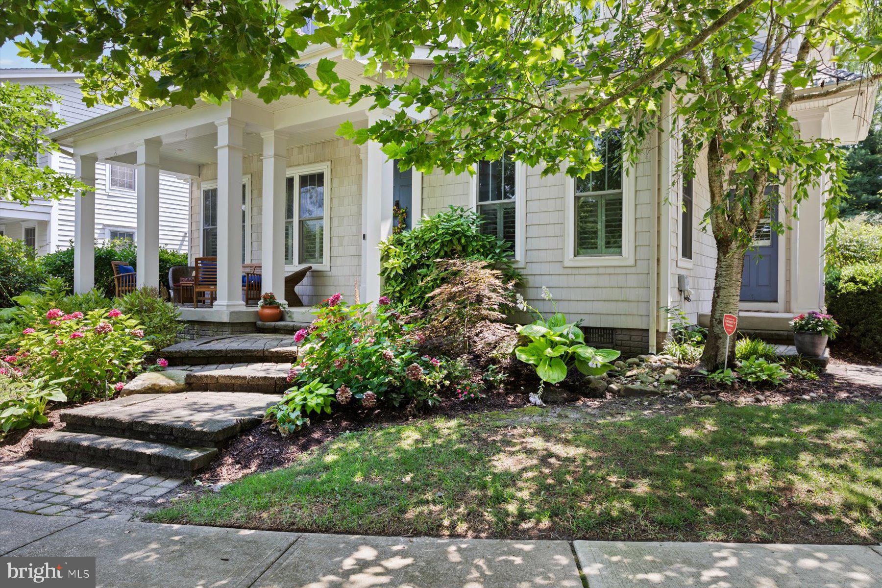 WALNUT HILL - Residential