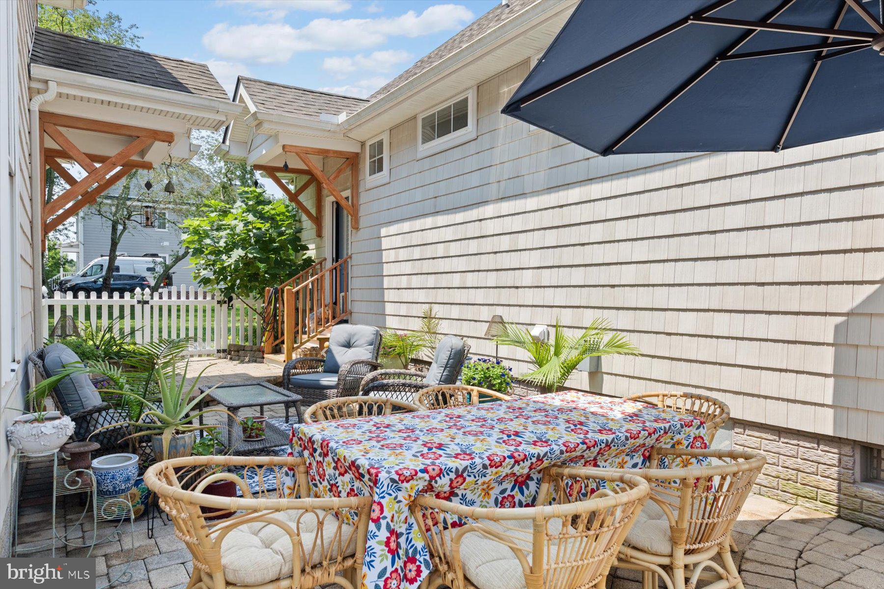 WALNUT HILL - Residential