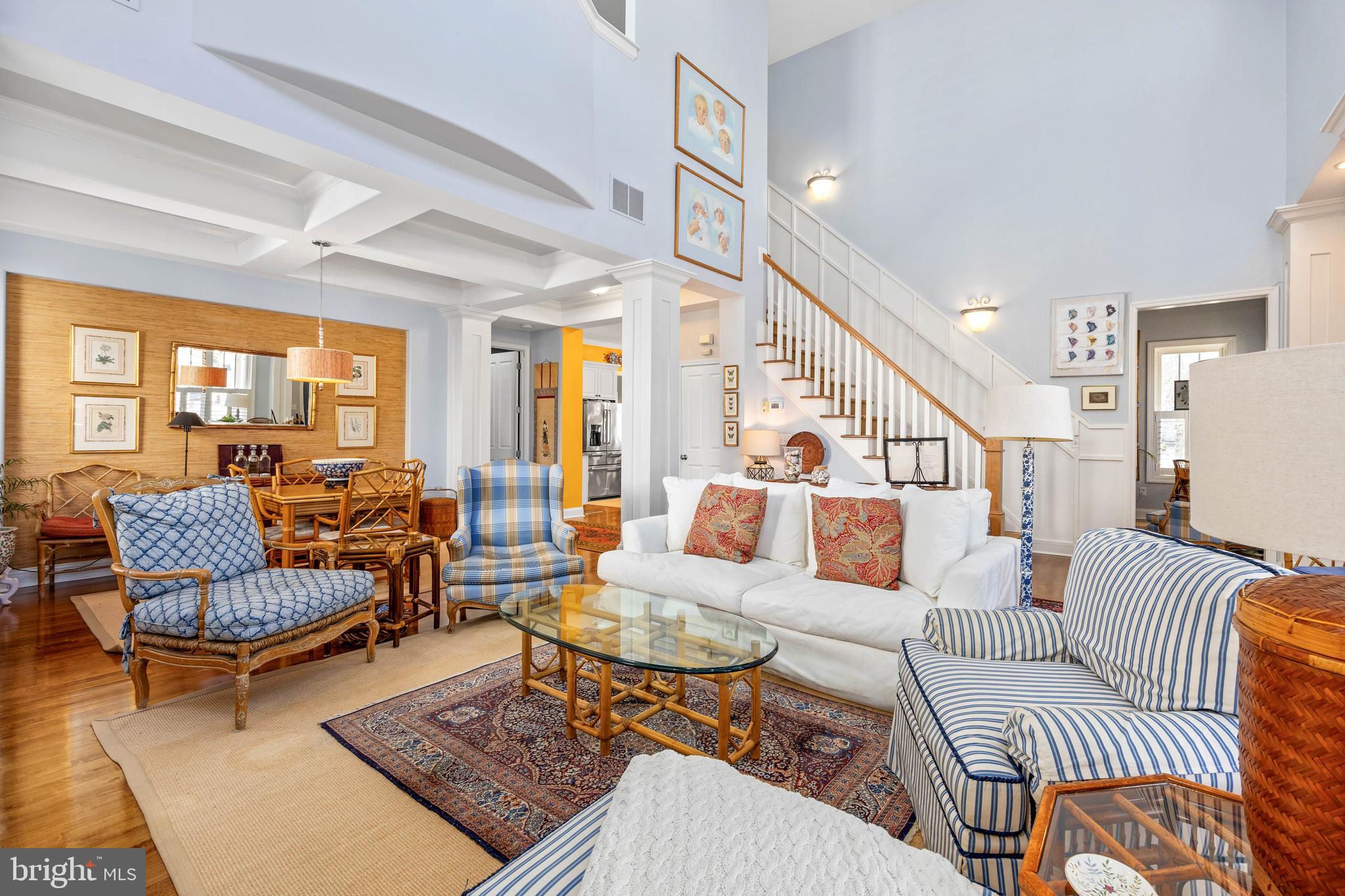 WALNUT HILL - Residential