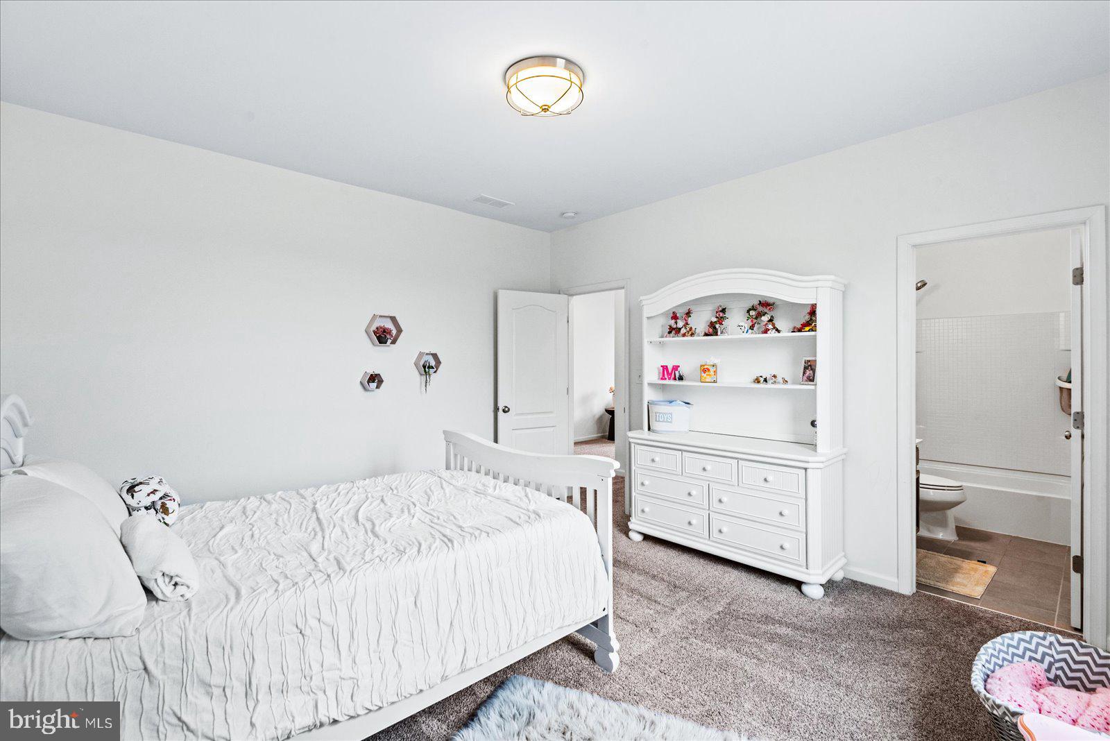 ESTATES AT ROCKY PEN - Residential