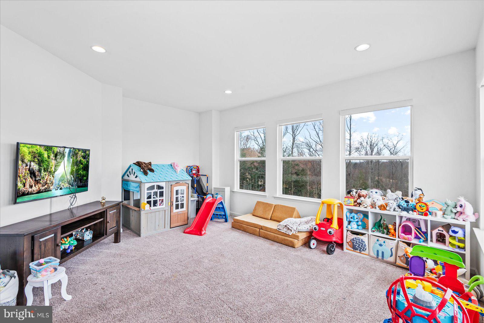 ESTATES AT ROCKY PEN - Residential