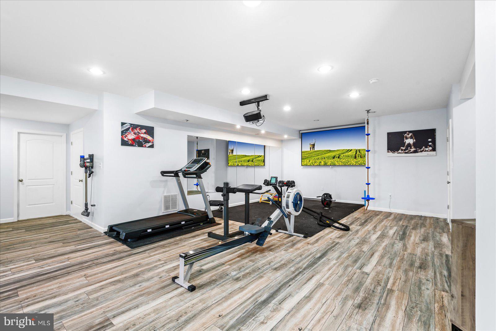 ESTATES AT ROCKY PEN - Residential