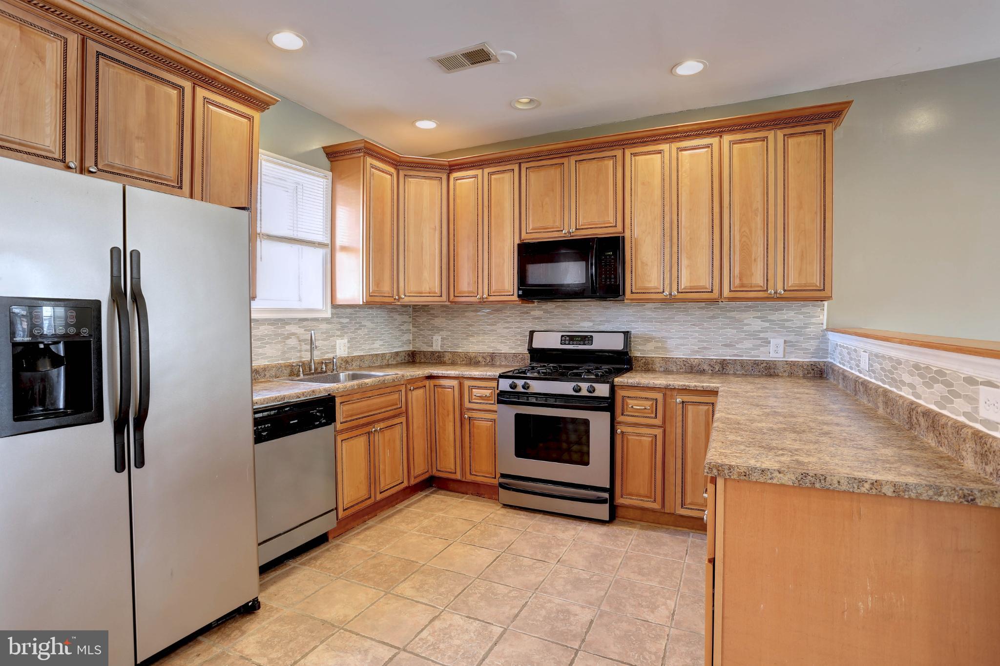 EDMONDSON VIILLAGE - Residential Lease