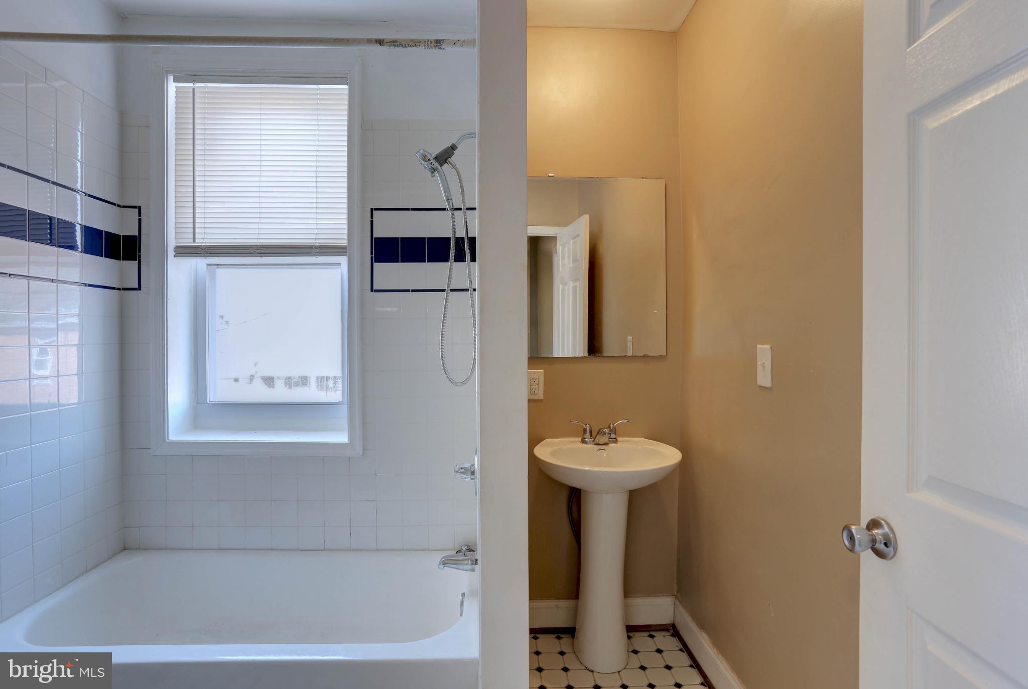 EDMONDSON VIILLAGE - Residential Lease