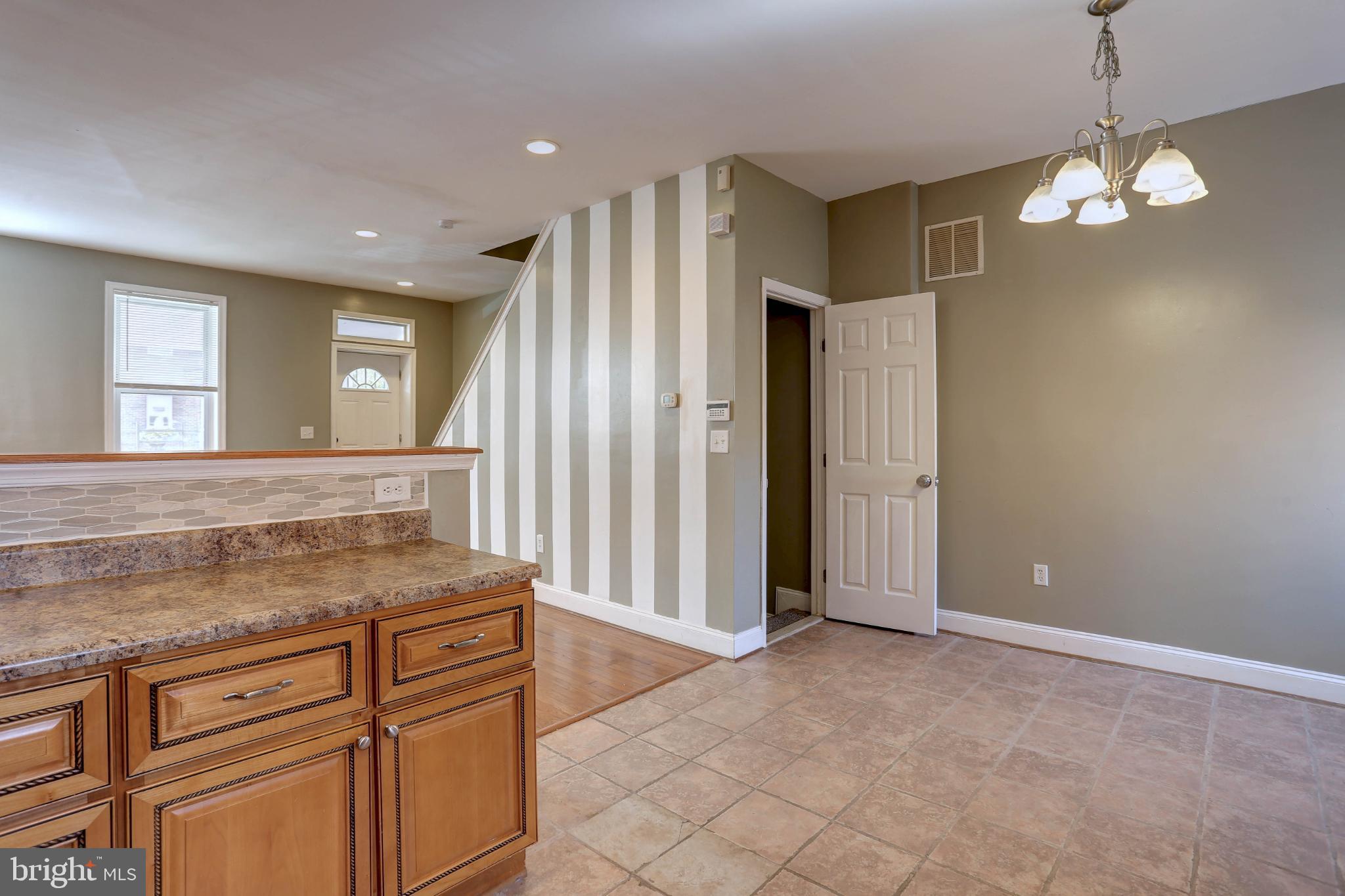 EDMONDSON VIILLAGE - Residential Lease