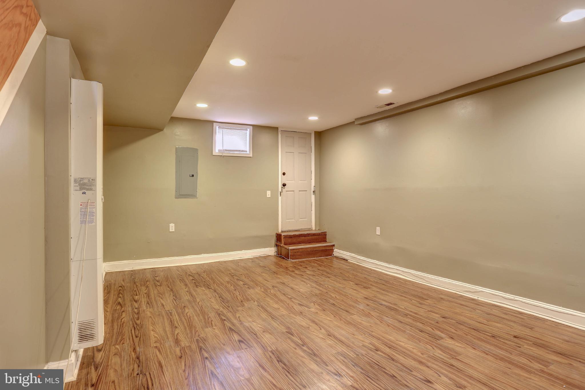 EDMONDSON VIILLAGE - Residential Lease