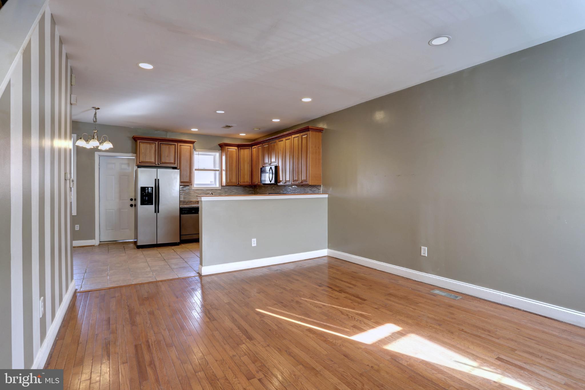 EDMONDSON VIILLAGE - Residential Lease