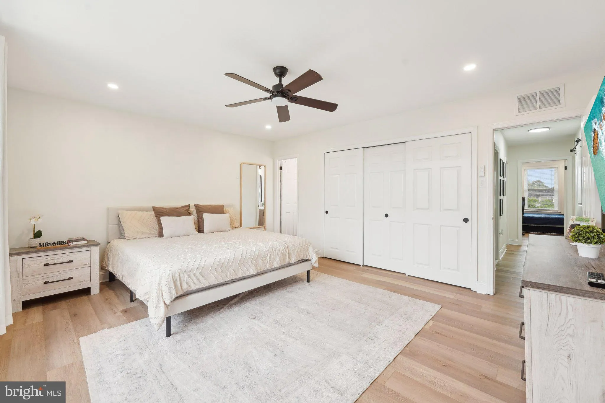 Philadelphia, Pennsylvania 19115, United States, 3 Bedrooms Bedrooms, ,3 BathroomsBathrooms,Residential,Contingent,125328