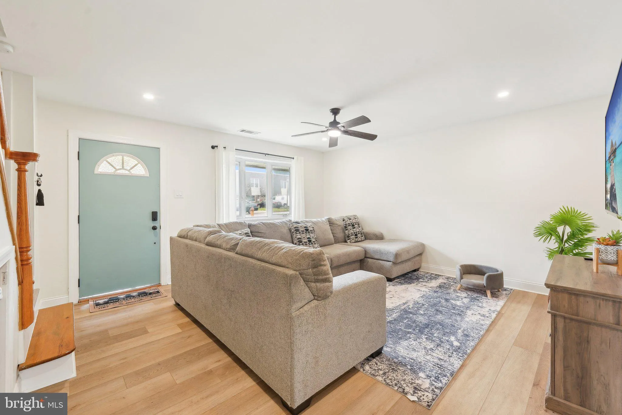 Philadelphia, Pennsylvania 19115, United States, 3 Bedrooms Bedrooms, ,3 BathroomsBathrooms,Residential,Contingent,125328