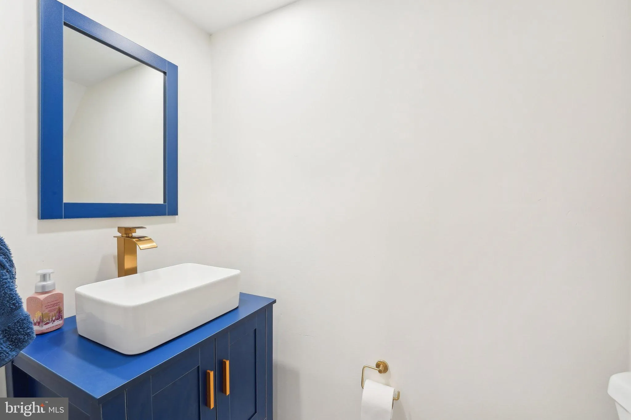 Philadelphia, Pennsylvania 19115, United States, 3 Bedrooms Bedrooms, ,3 BathroomsBathrooms,Residential,Contingent,125328