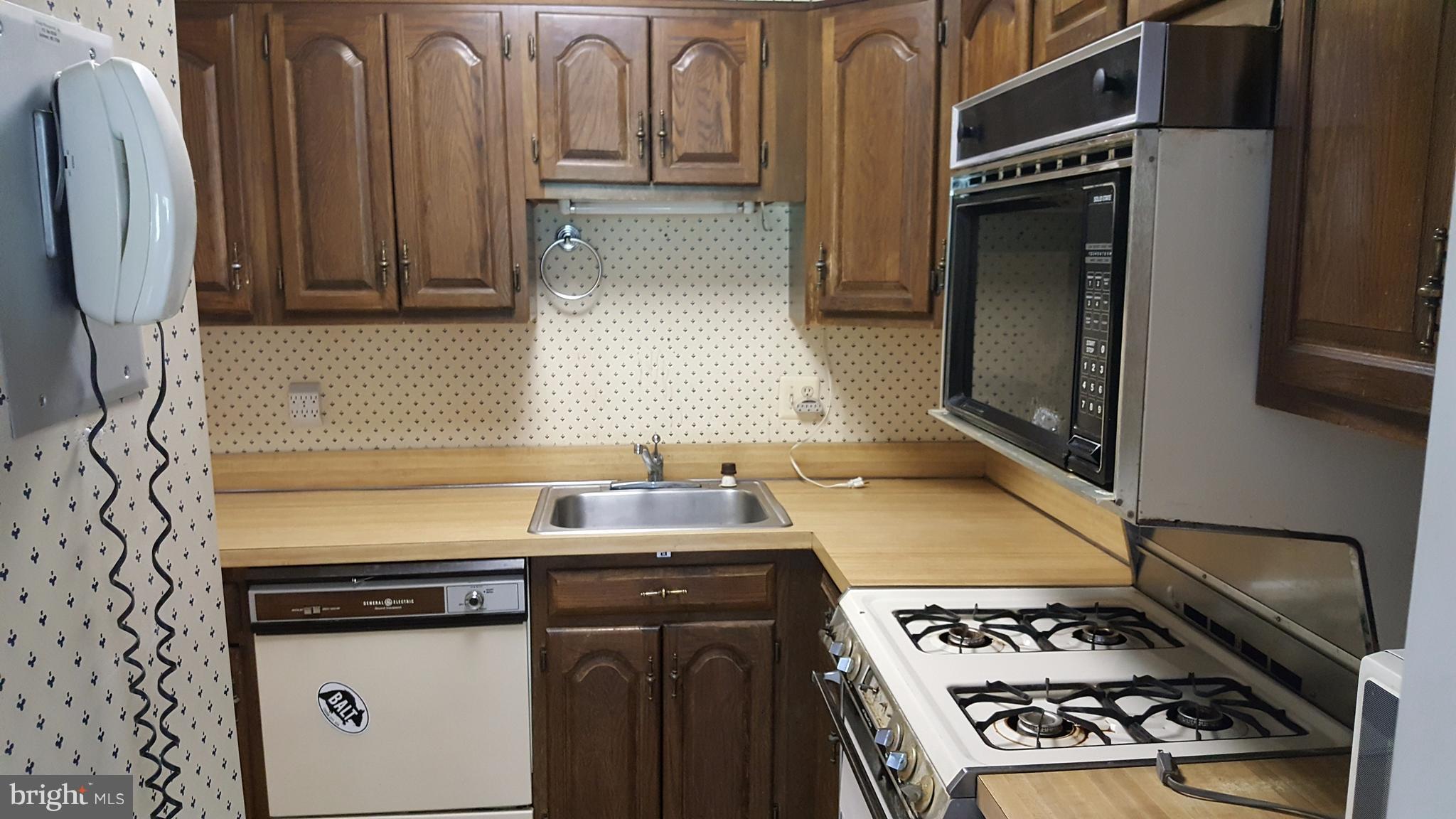 CROSS KEYS - Residential