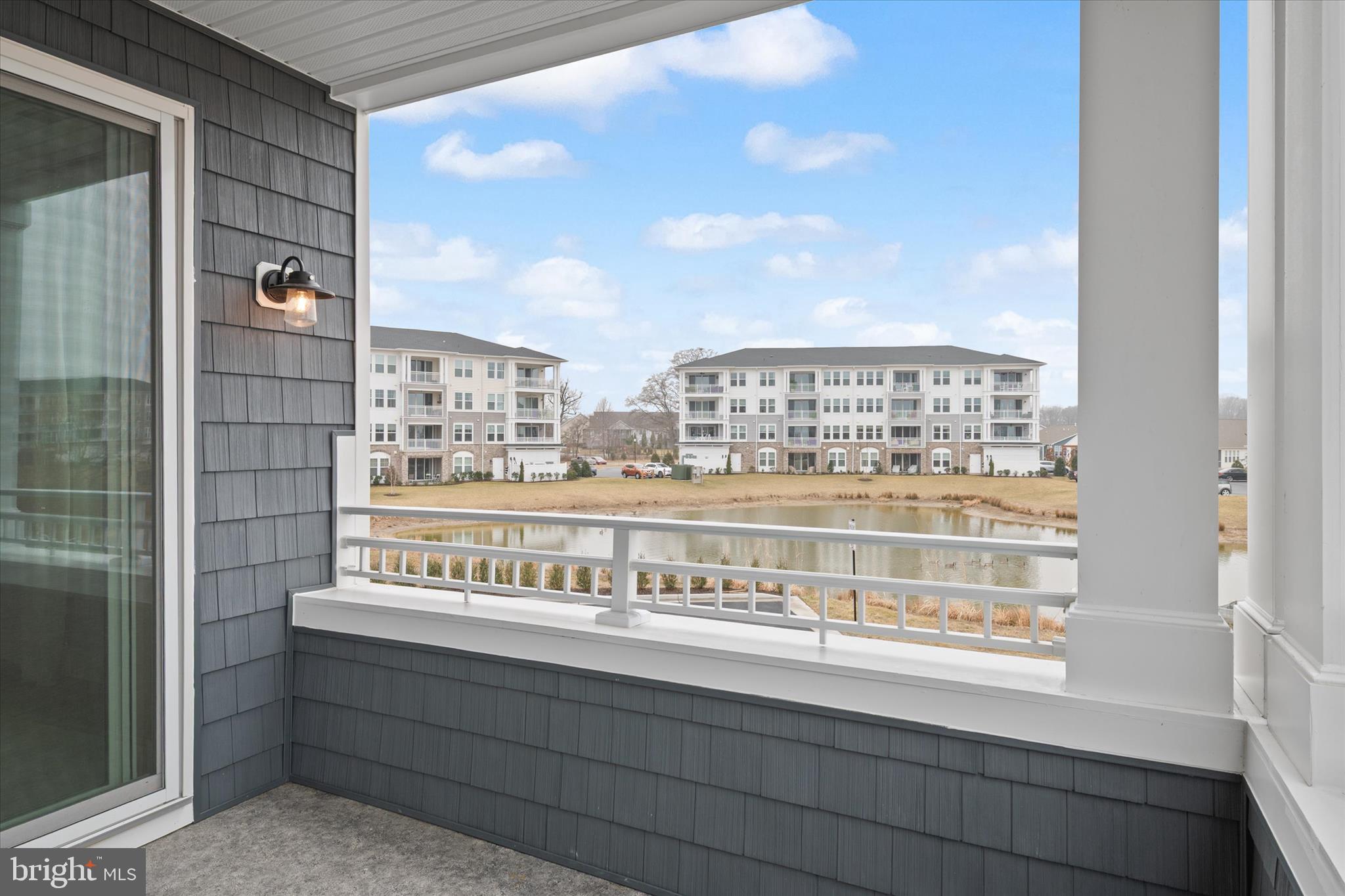 FOUR SEASONS AT KENT ISLAND - Residential