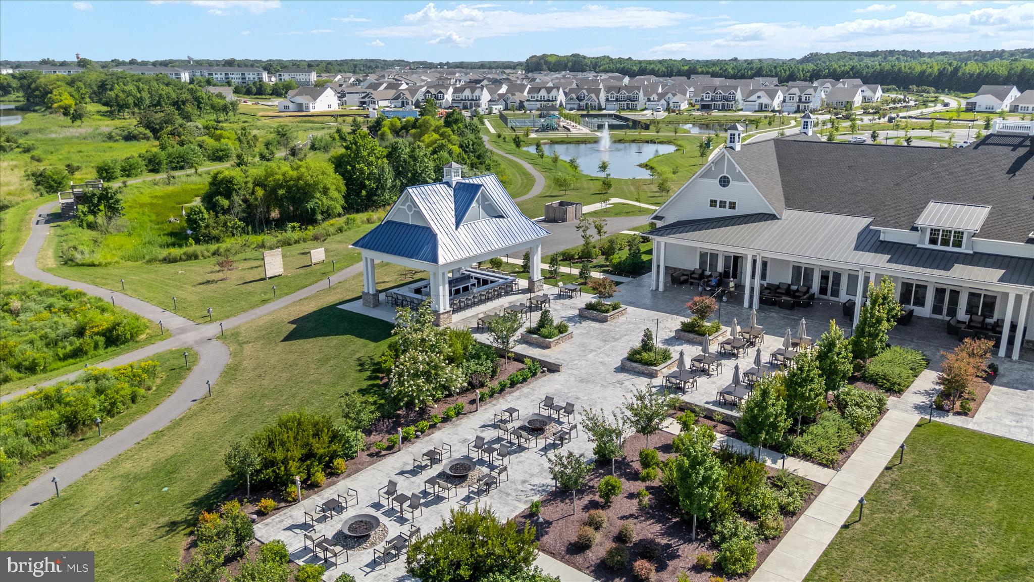 FOUR SEASONS AT KENT ISLAND - Residential