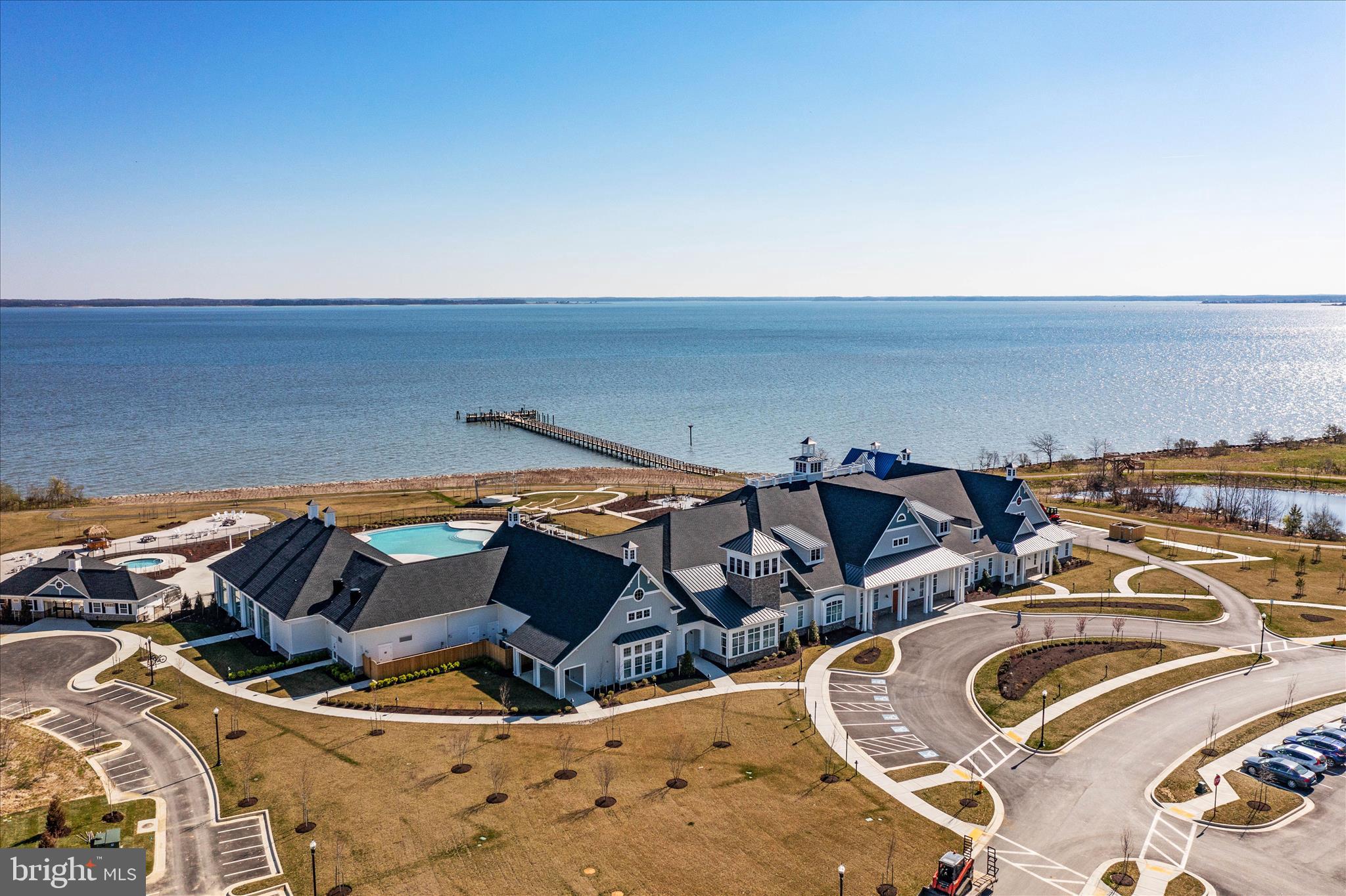 FOUR SEASONS AT KENT ISLAND - Residential