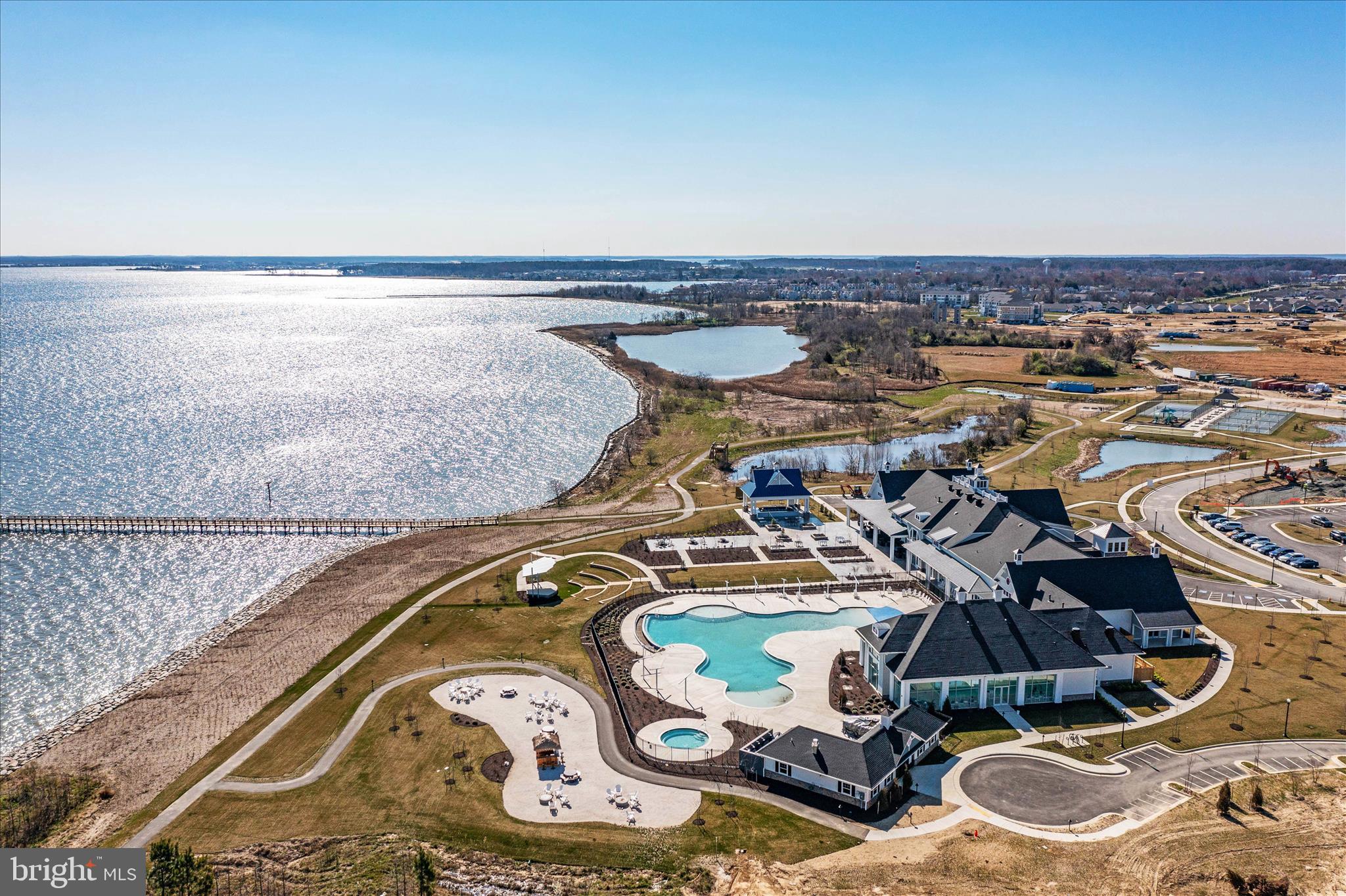 FOUR SEASONS AT KENT ISLAND - Residential