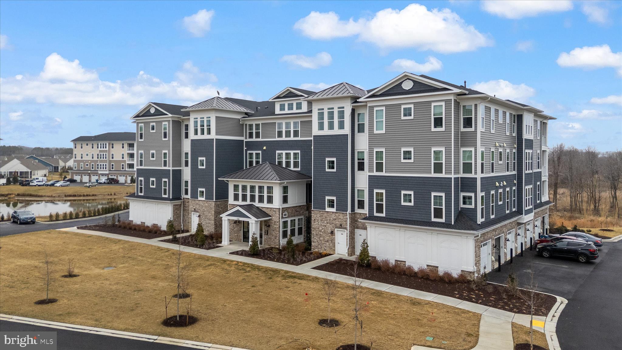 FOUR SEASONS AT KENT ISLAND - Residential