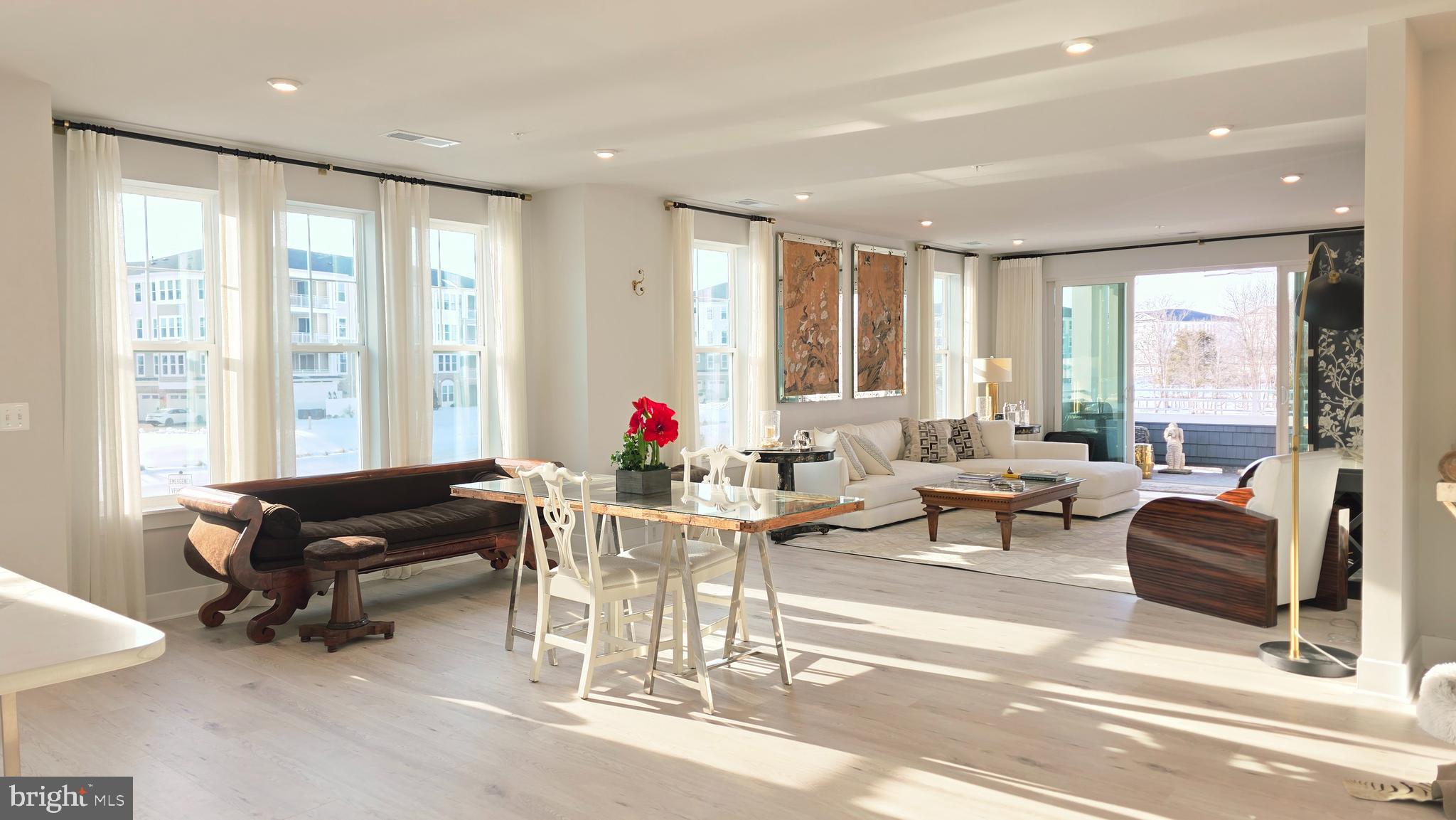 FOUR SEASONS AT KENT ISLAND - Residential