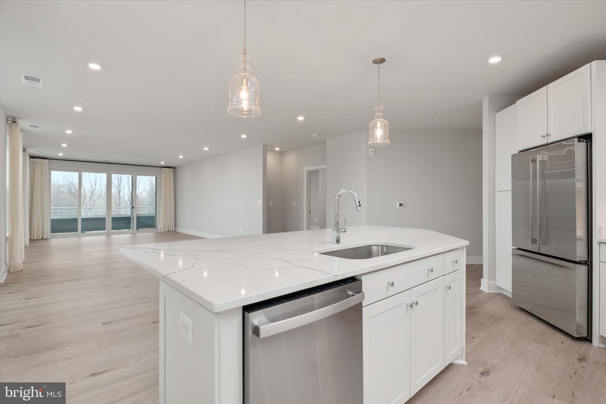 FOUR SEASONS AT KENT ISLAND - Residential