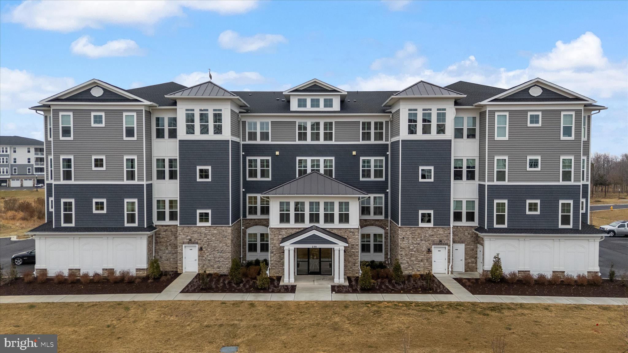 FOUR SEASONS AT KENT ISLAND - Residential