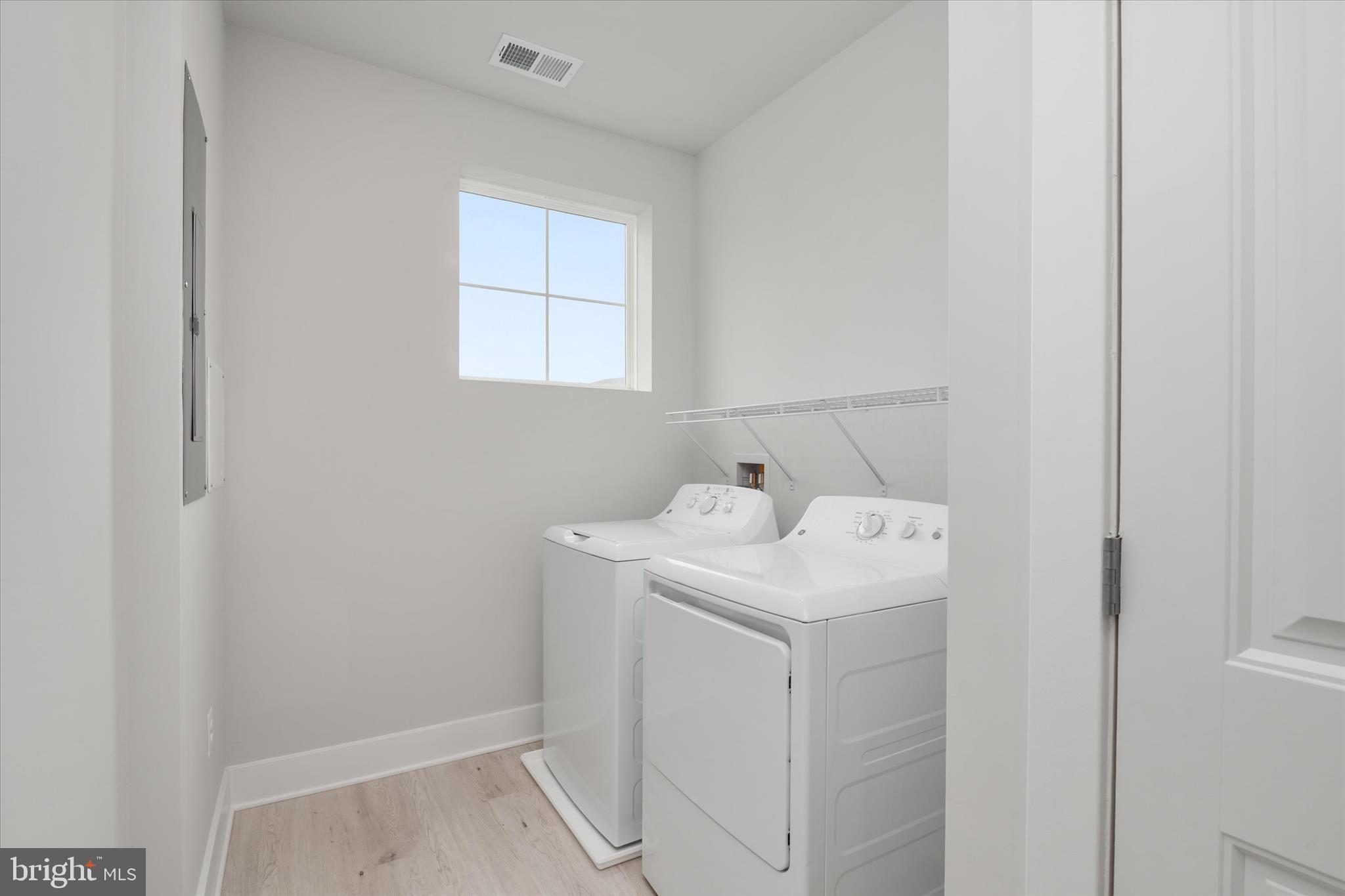 FOUR SEASONS AT KENT ISLAND - Residential