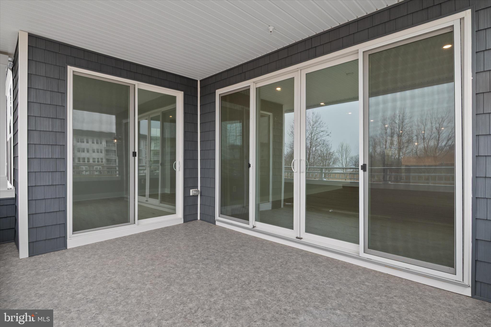 FOUR SEASONS AT KENT ISLAND - Residential