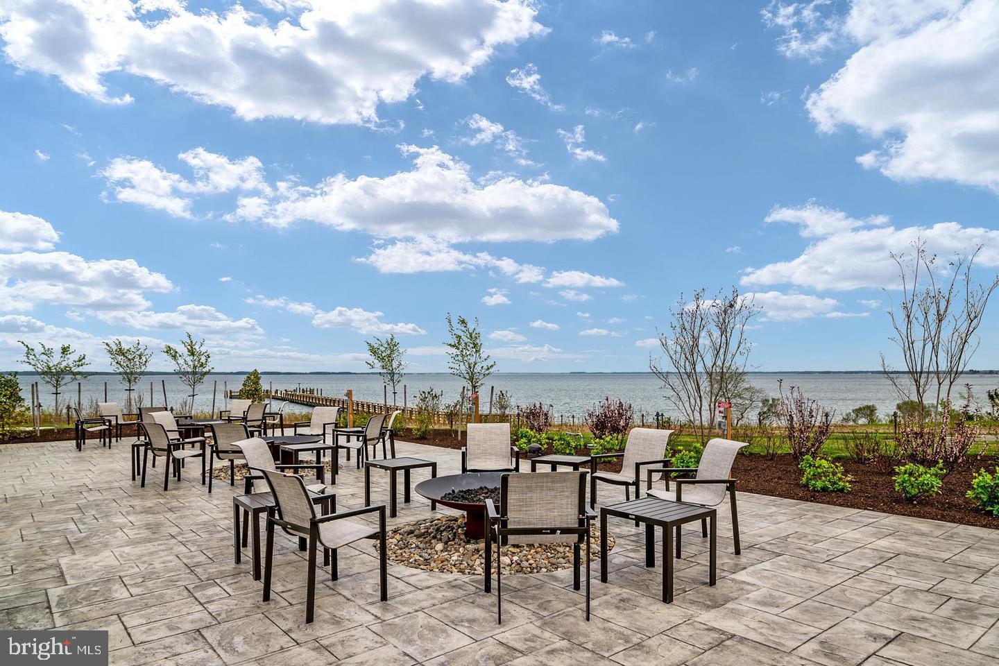 FOUR SEASONS AT KENT ISLAND - Residential