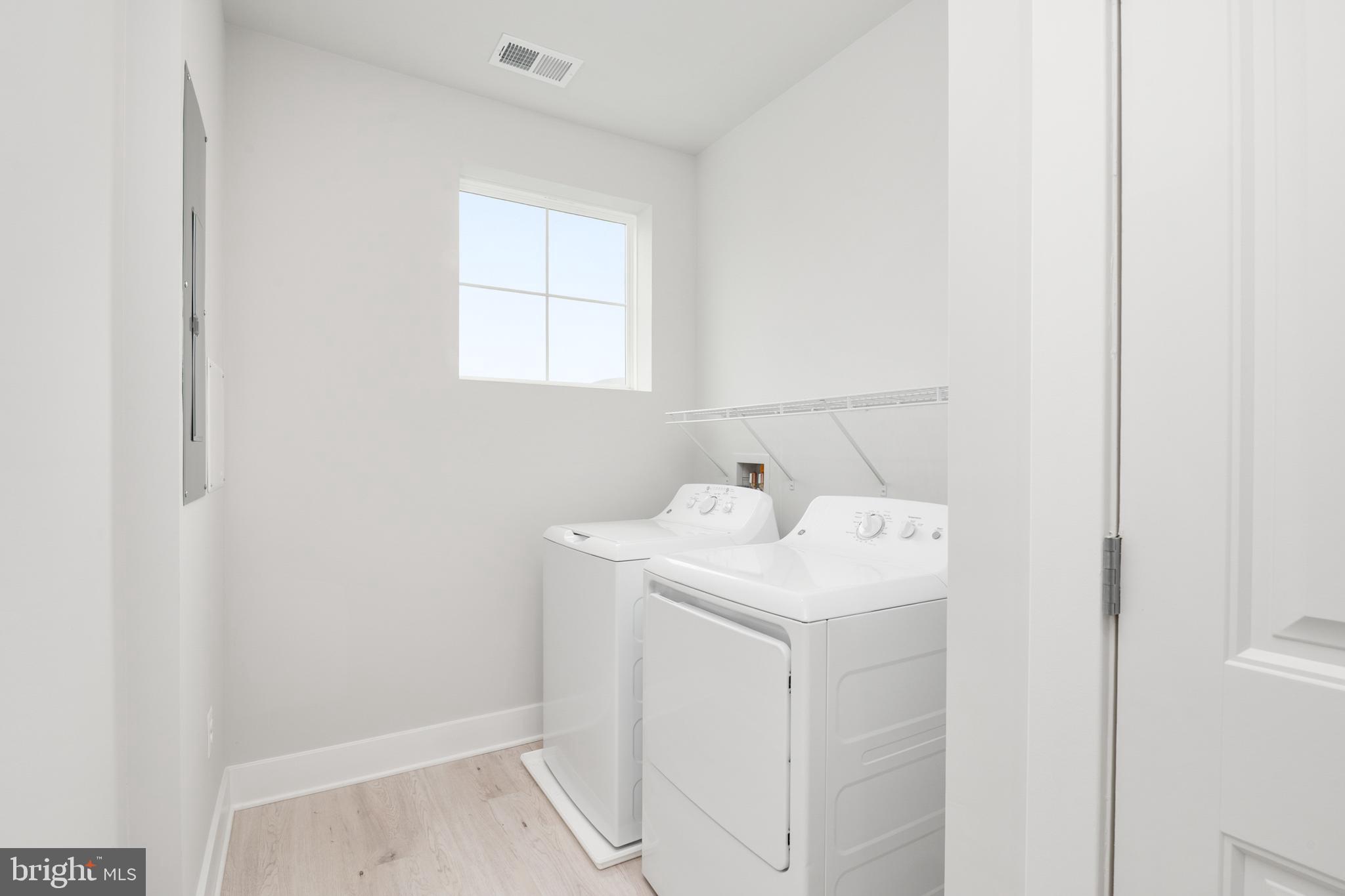 FOUR SEASONS AT KENT ISLAND - Residential