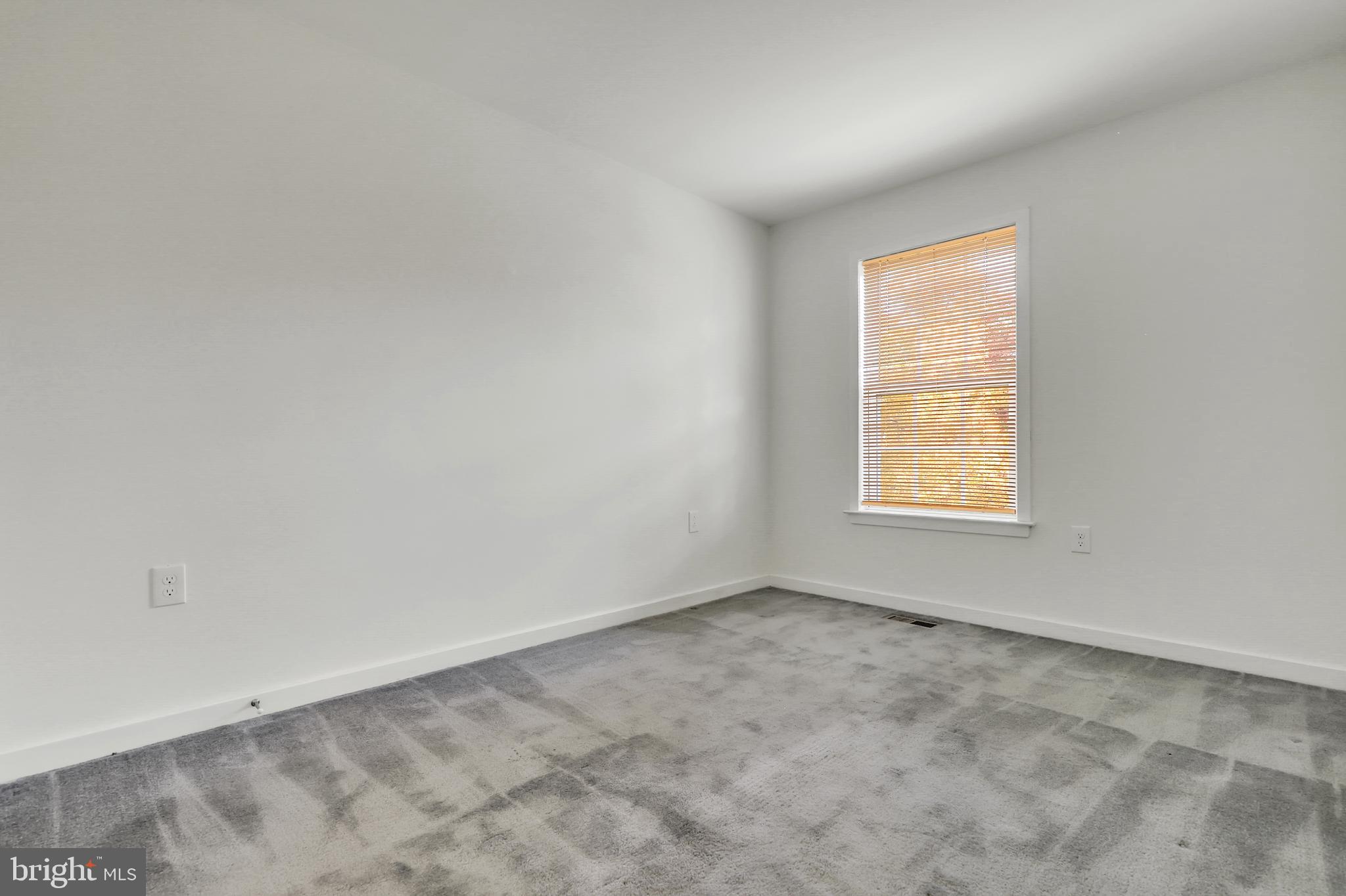 FALLING WATERS - Residential