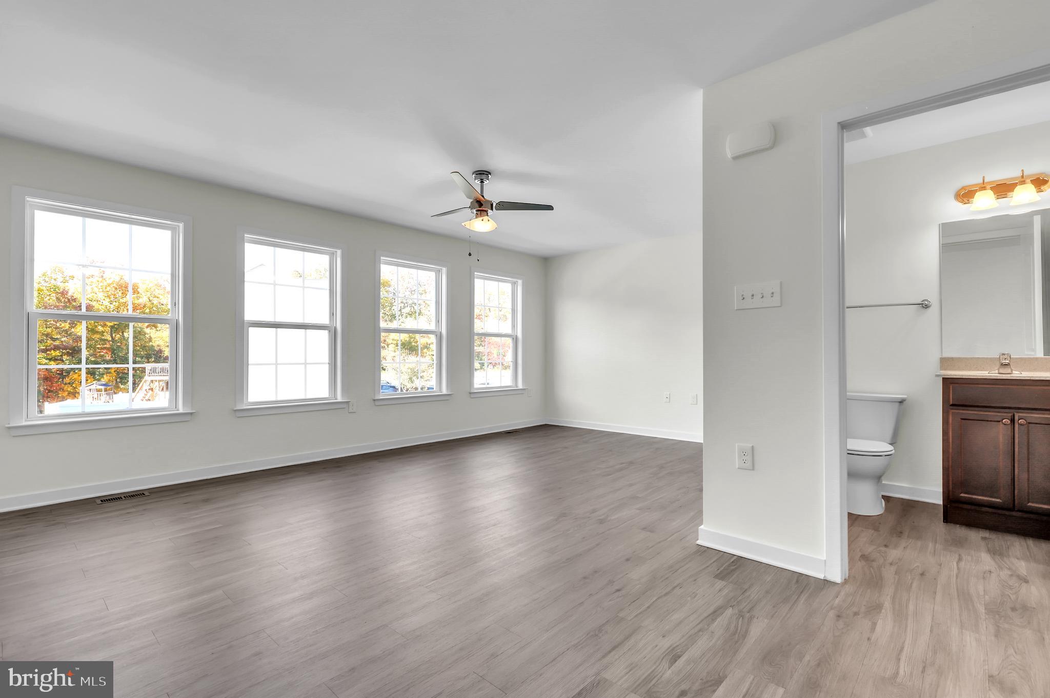 FALLING WATERS - Residential