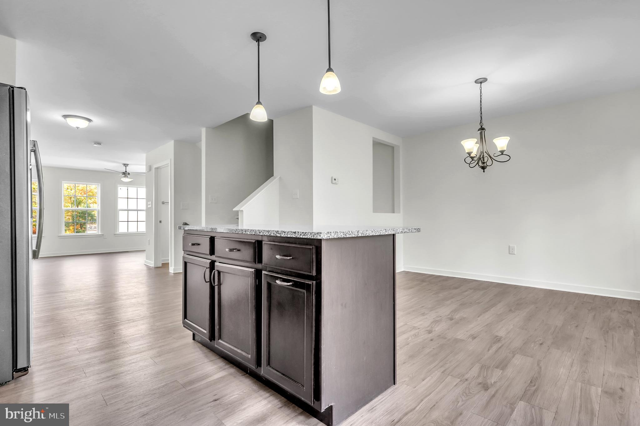 FALLING WATERS - Residential