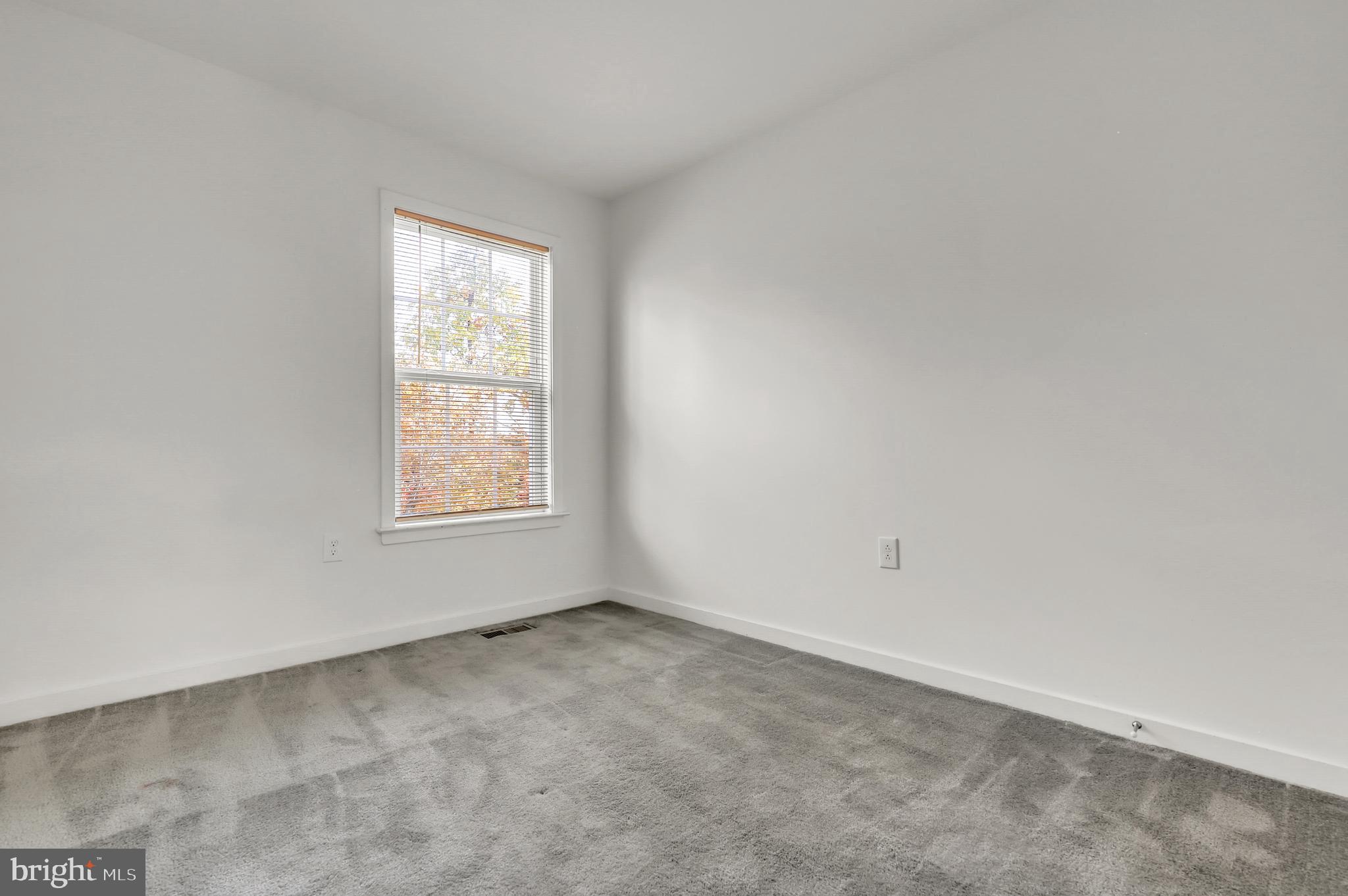 FALLING WATERS - Residential