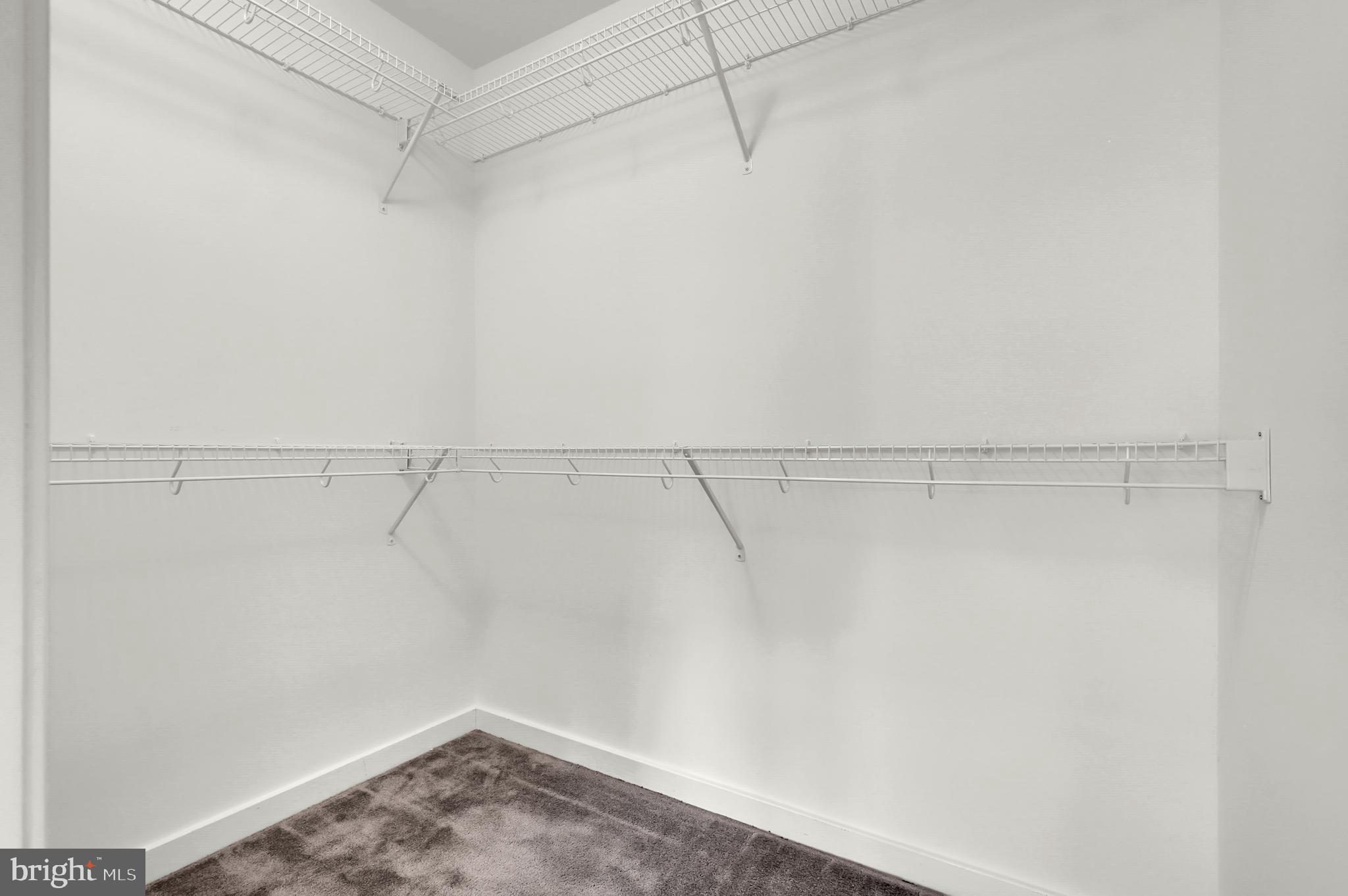 FALLING WATERS - Residential