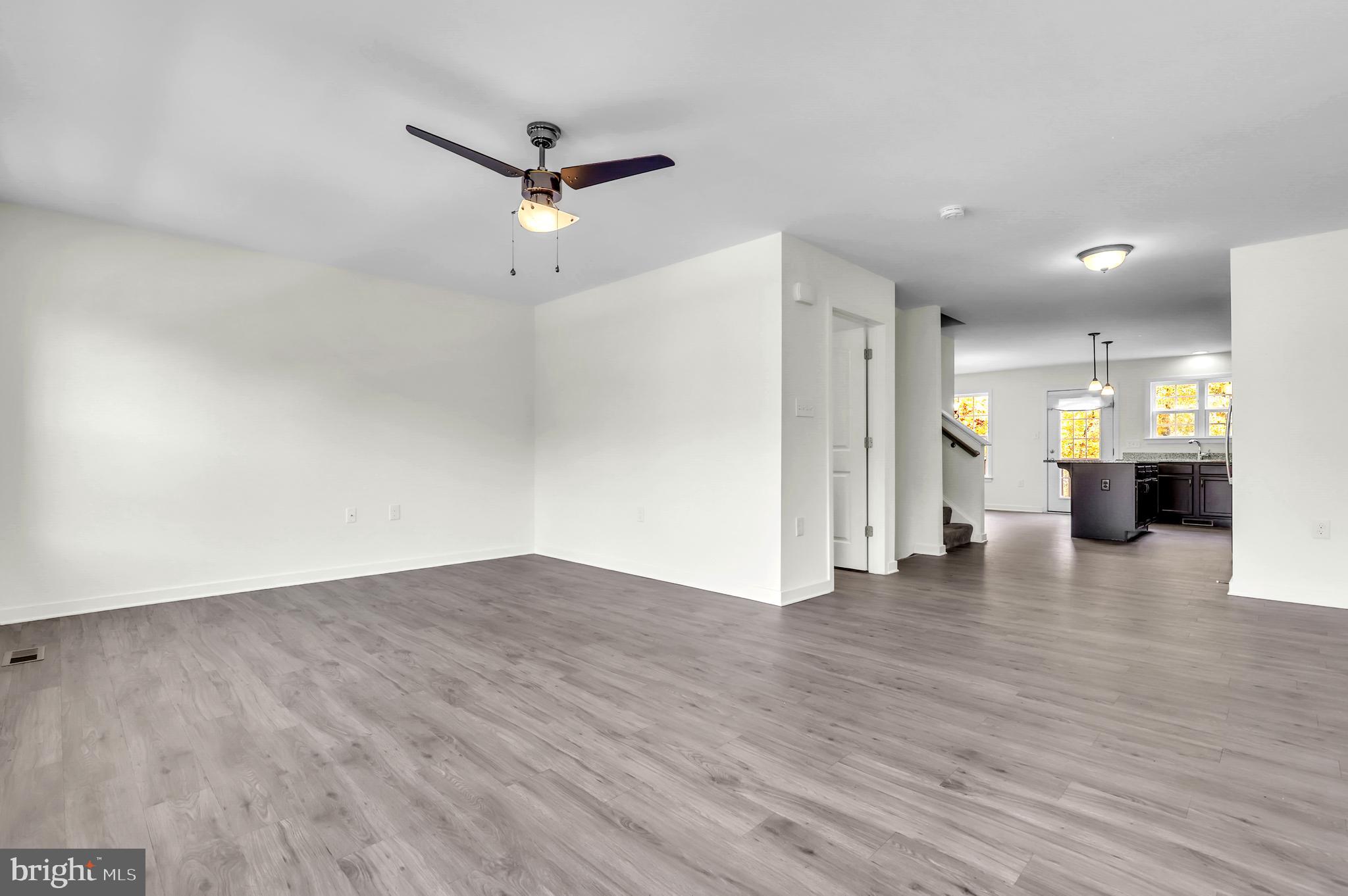 FALLING WATERS - Residential