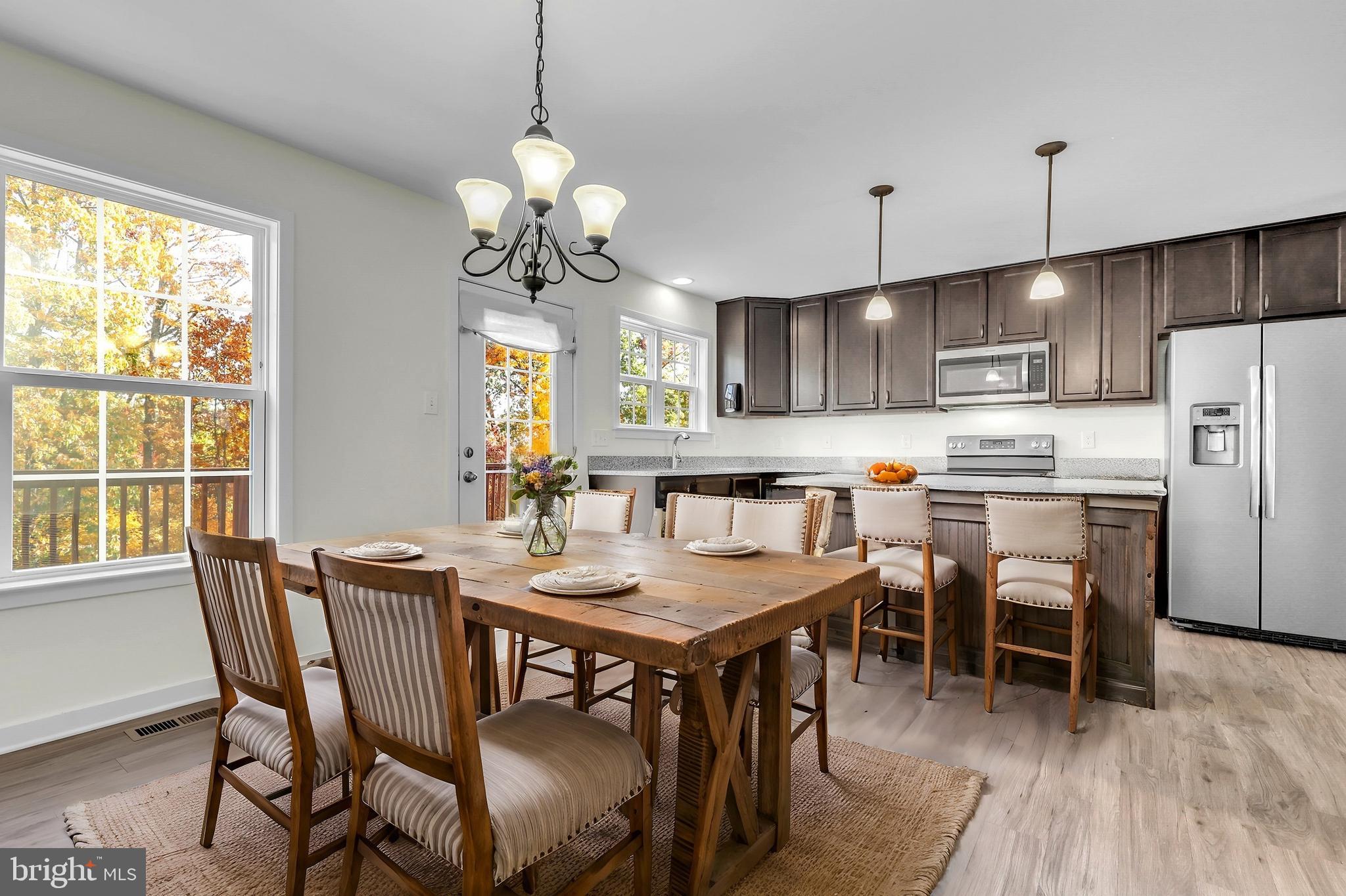 FALLING WATERS - Residential