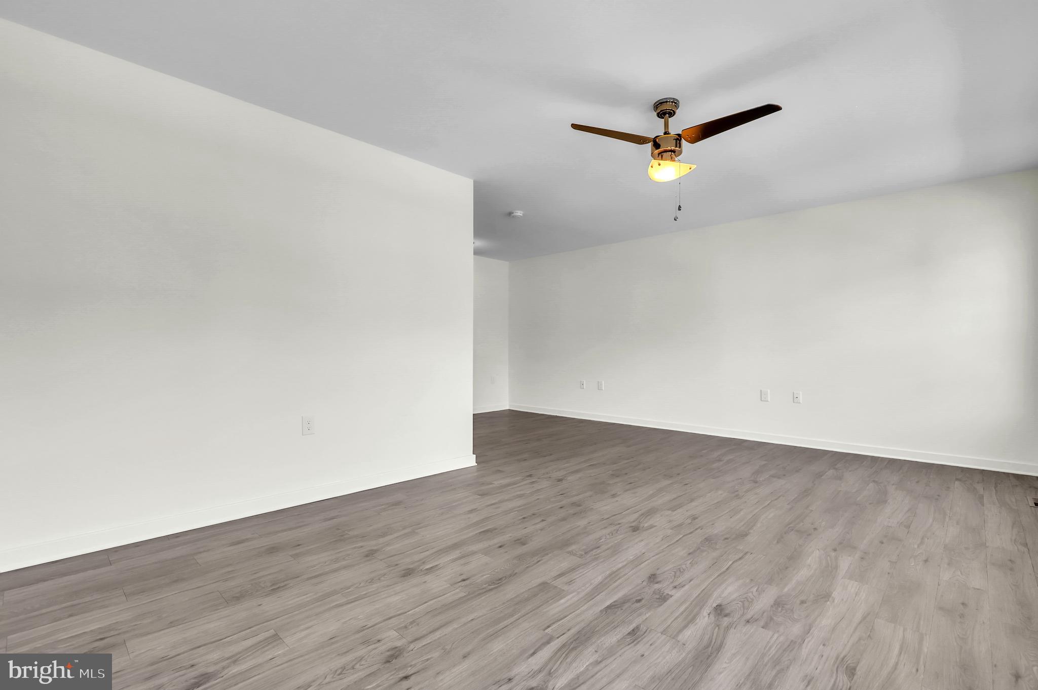 FALLING WATERS - Residential