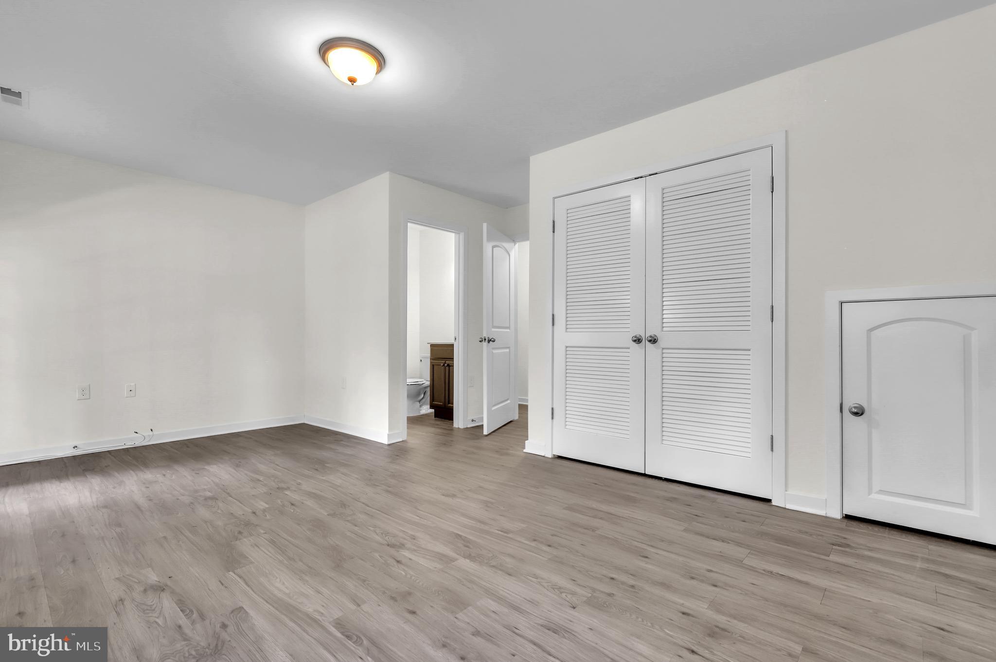 FALLING WATERS - Residential