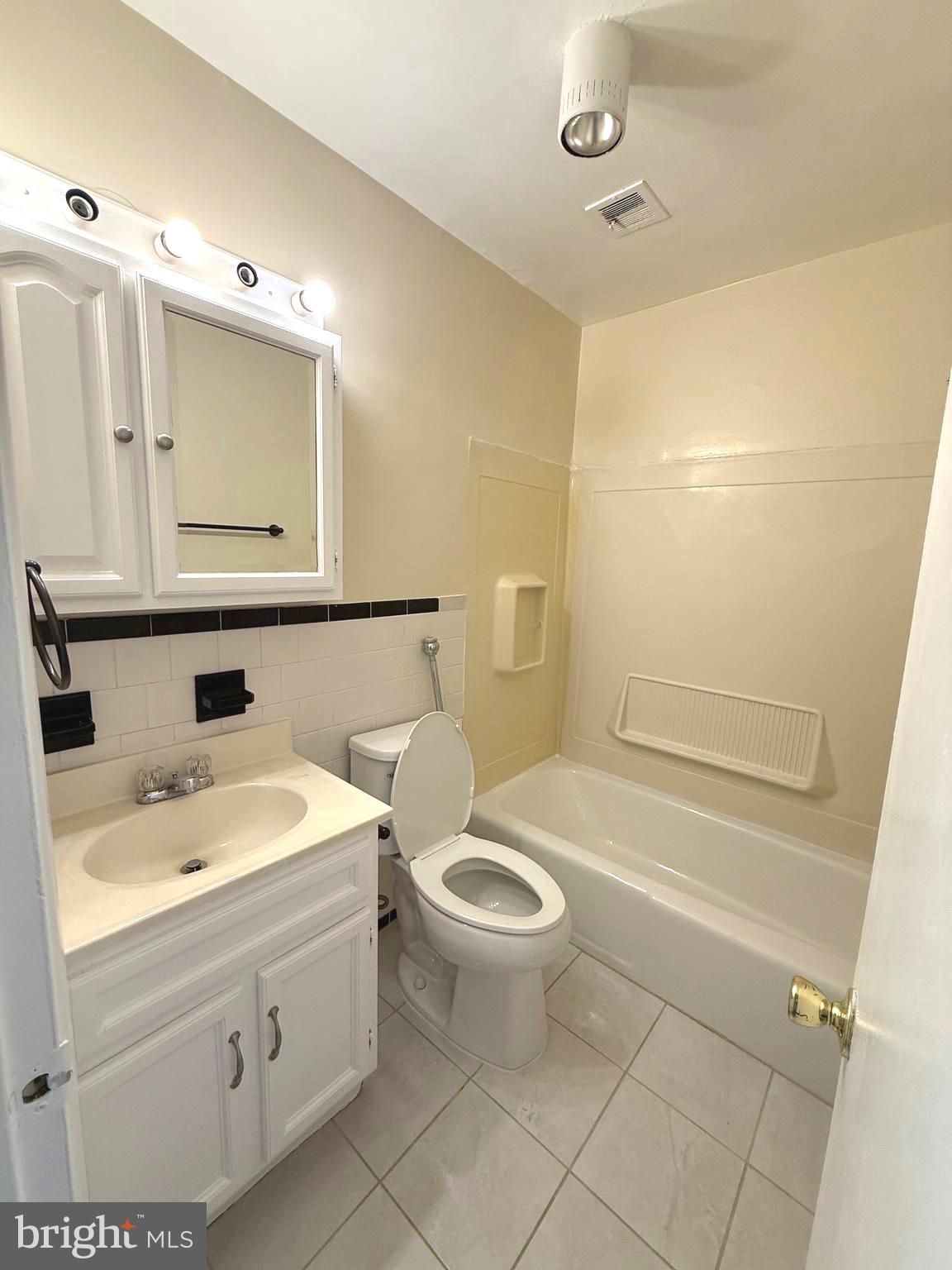 MONTPELIER VILLAGE - Residential