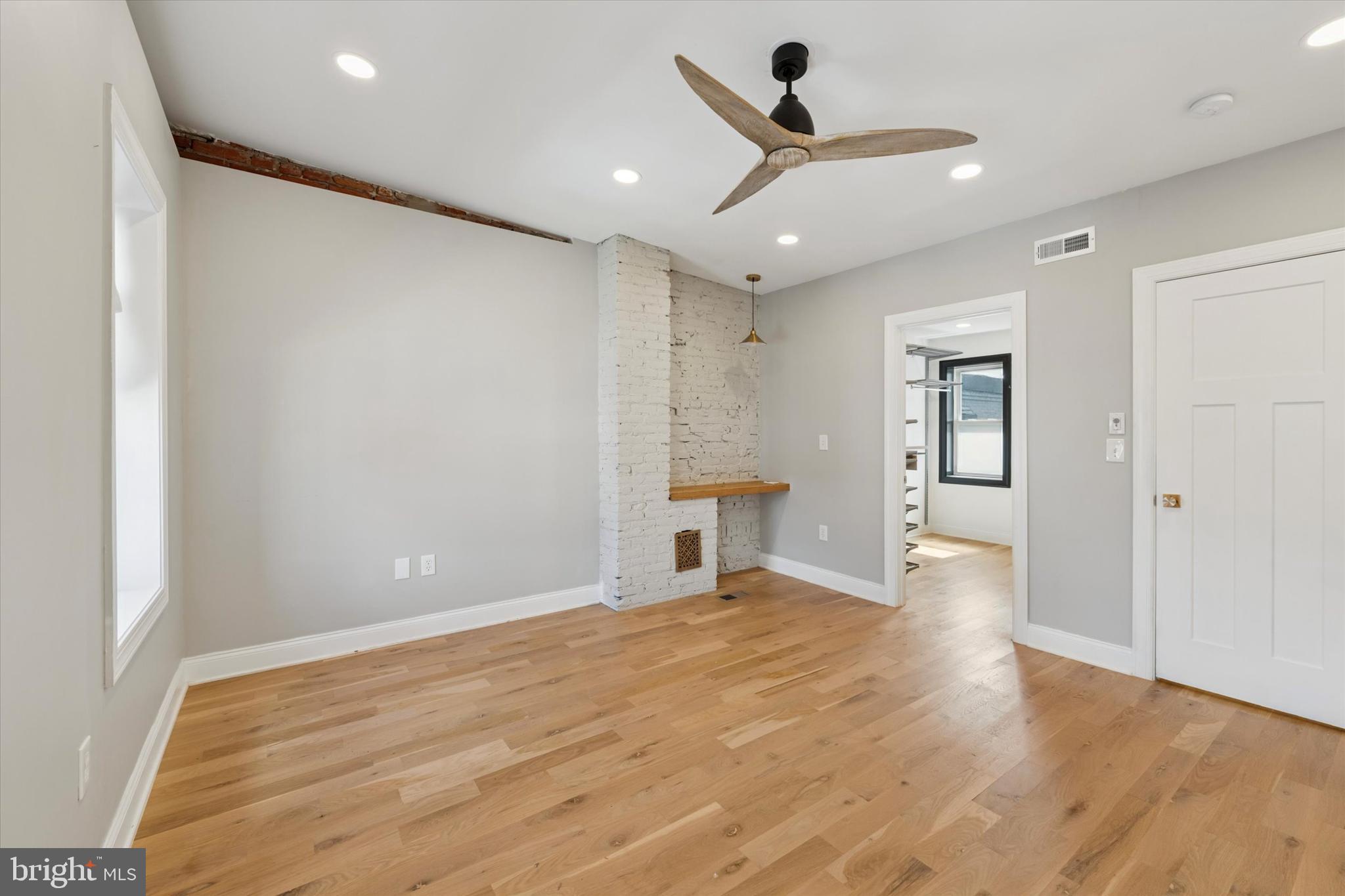 FRANCISVILLE - Residential