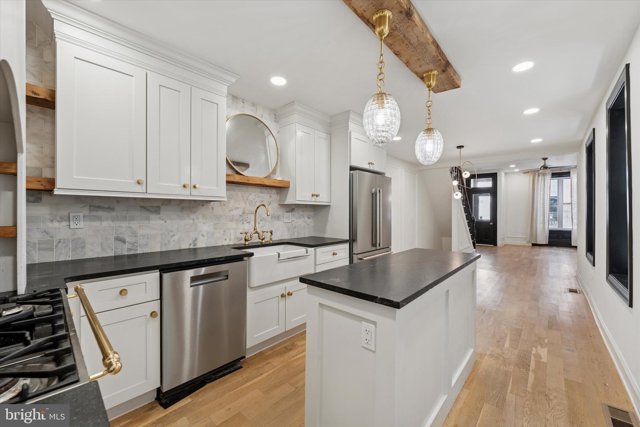 FRANCISVILLE - Residential