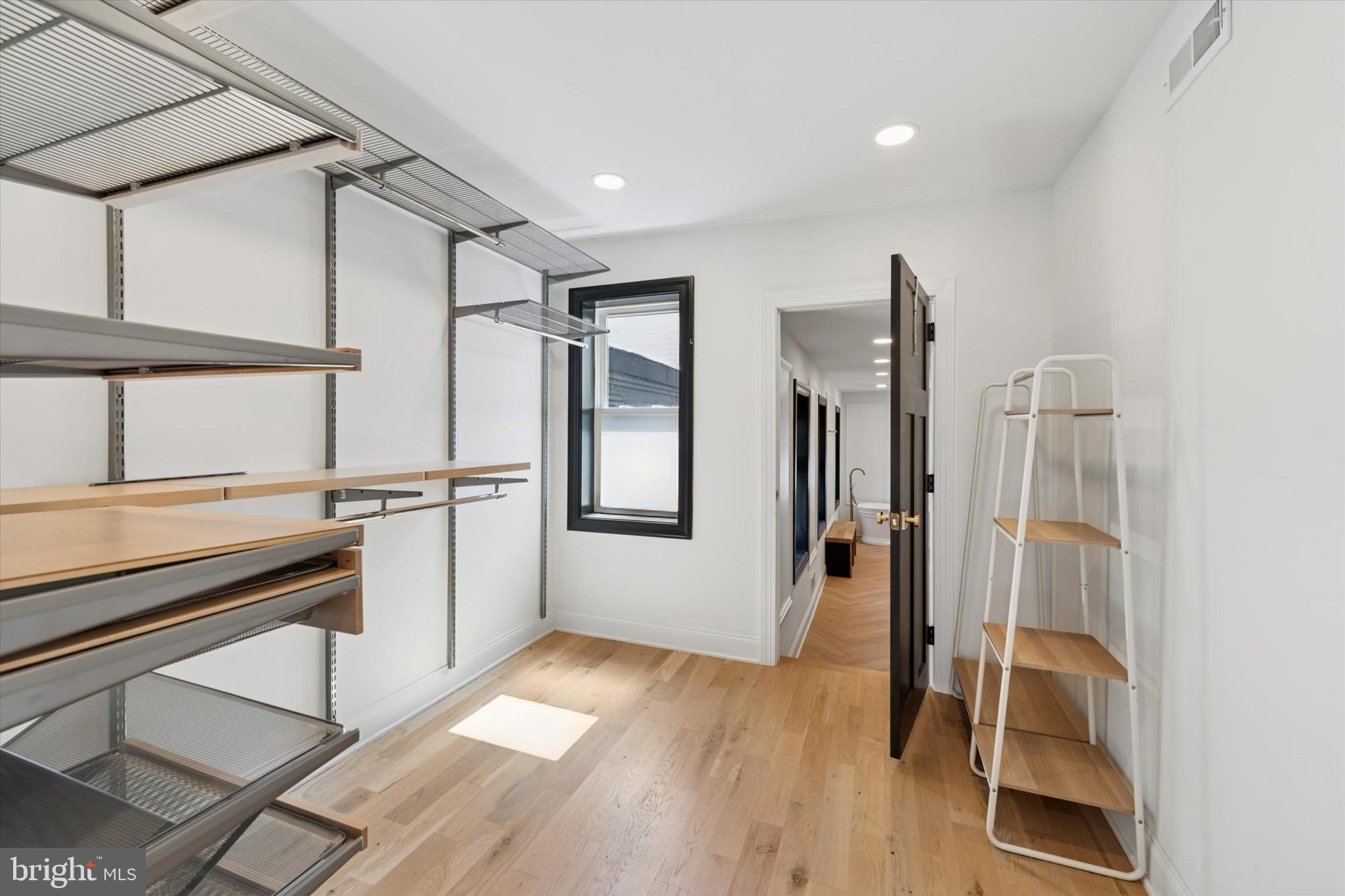 FRANCISVILLE - Residential